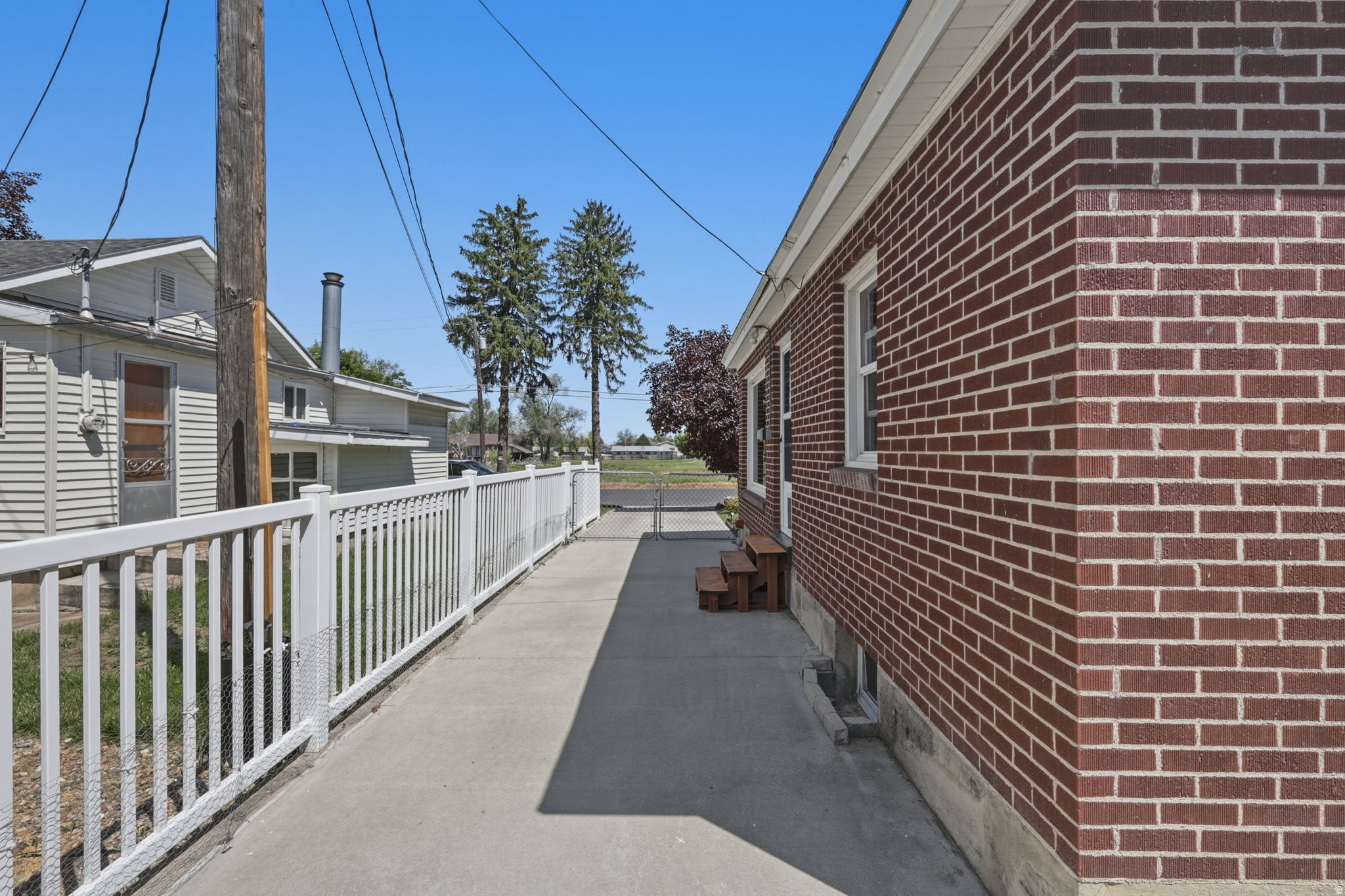 main property photo 39