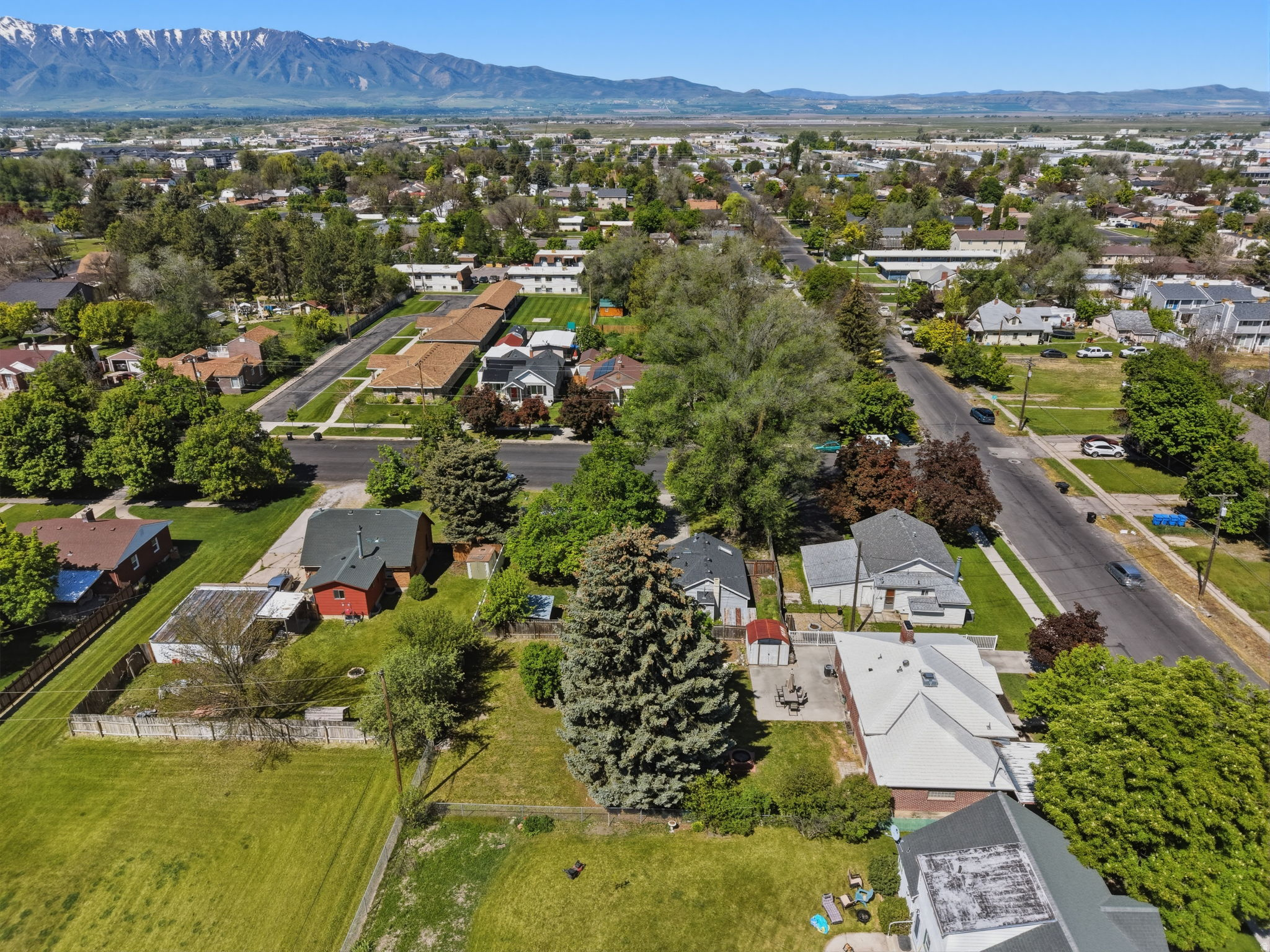 main property photo 46