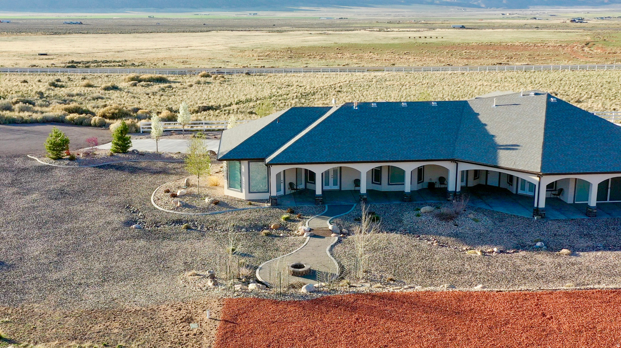 main property photo 16