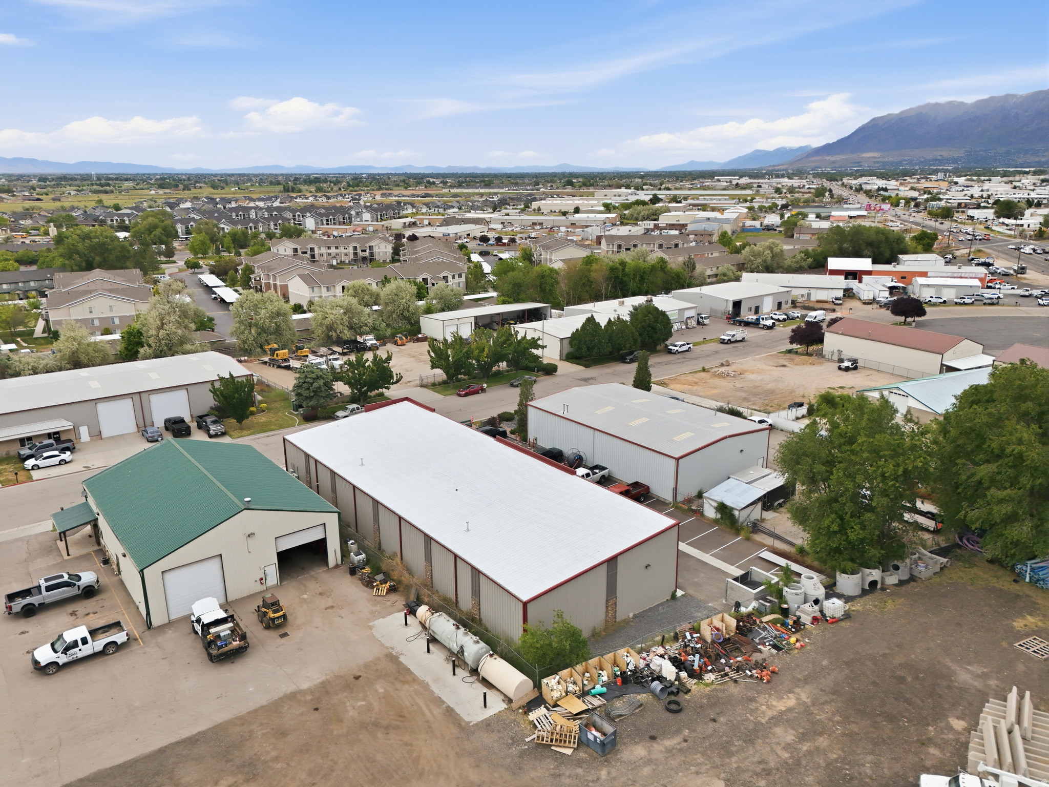 main property photo 13