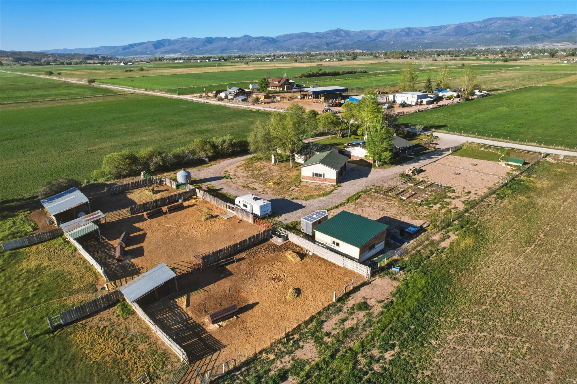 main property photo 39