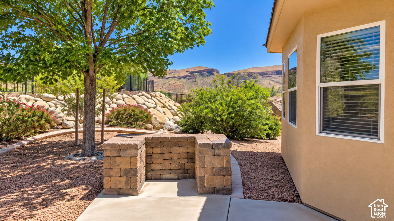 main property photo 20