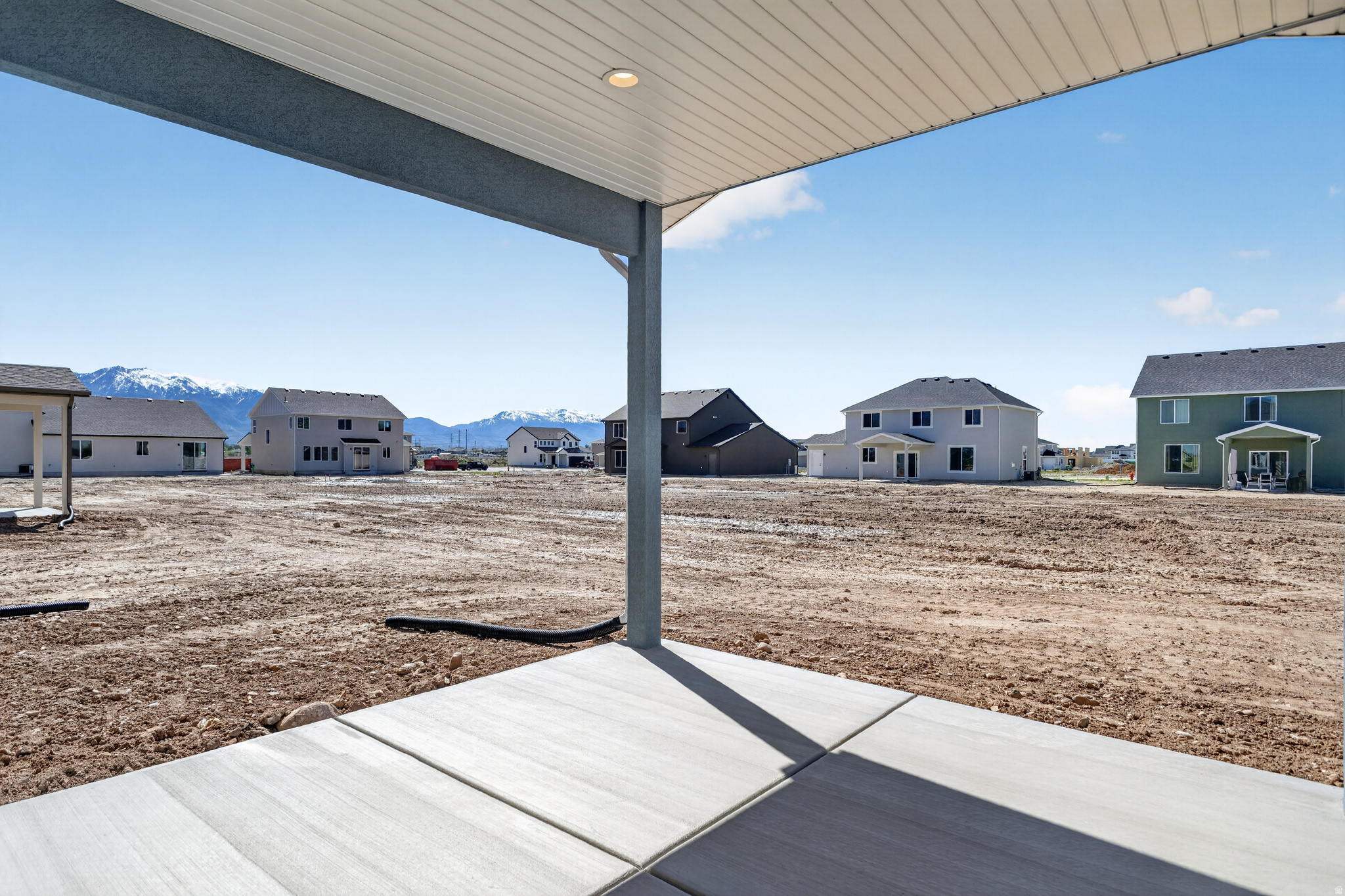main property photo 29