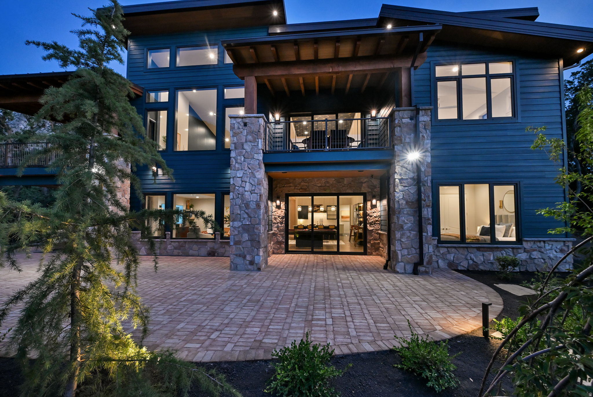 main property photo 102
