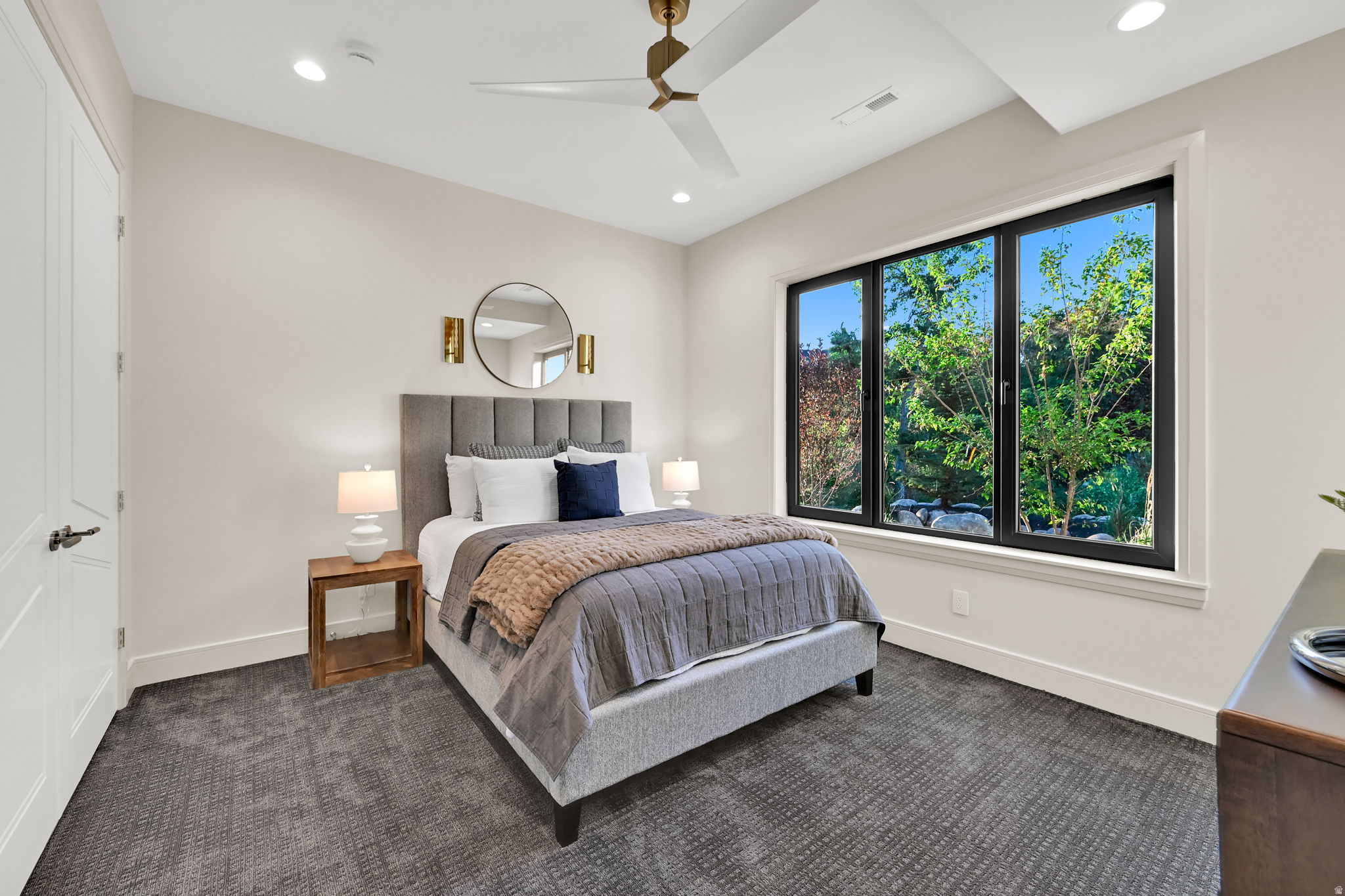 main property photo 79