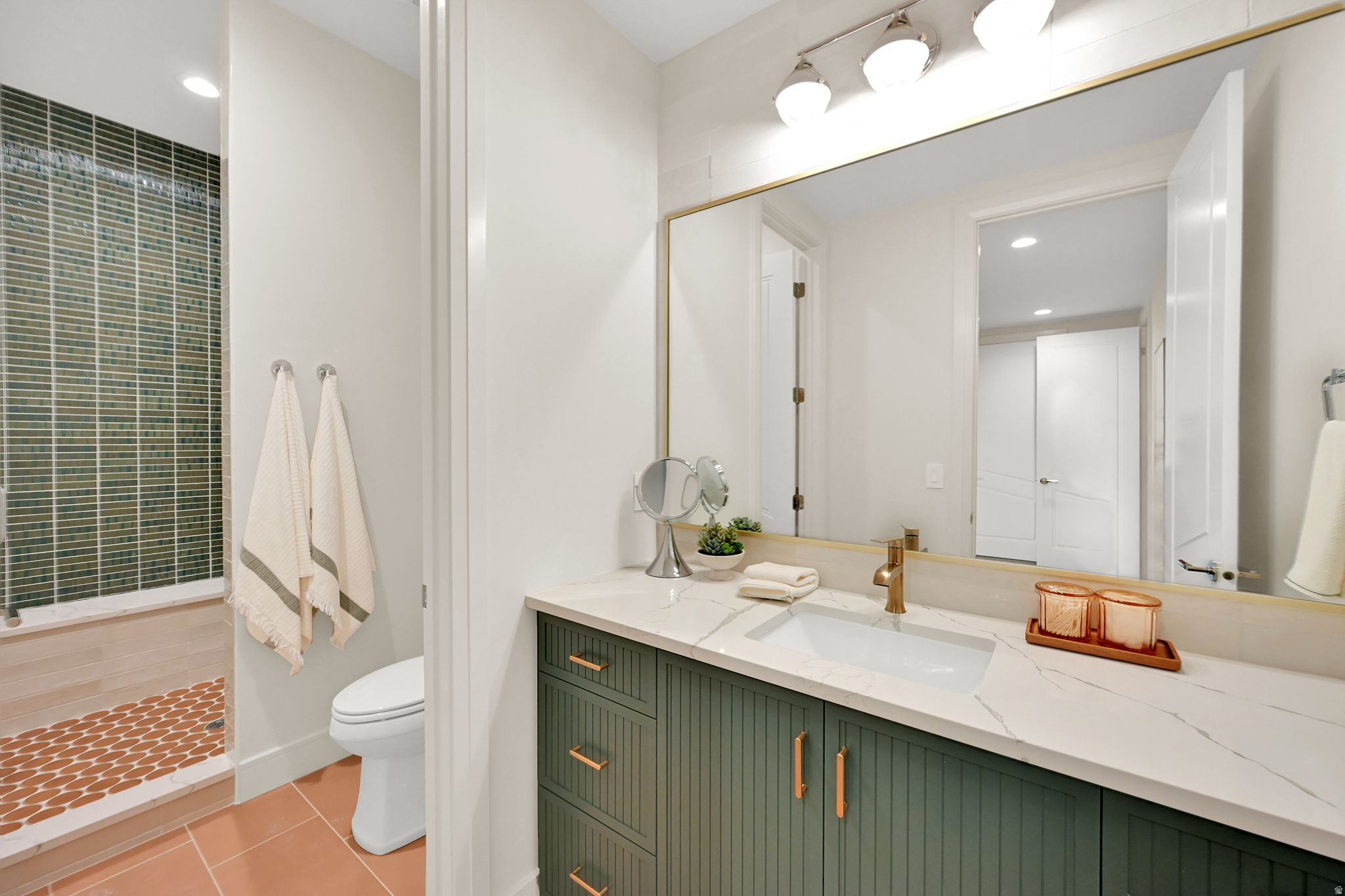 main property photo 90