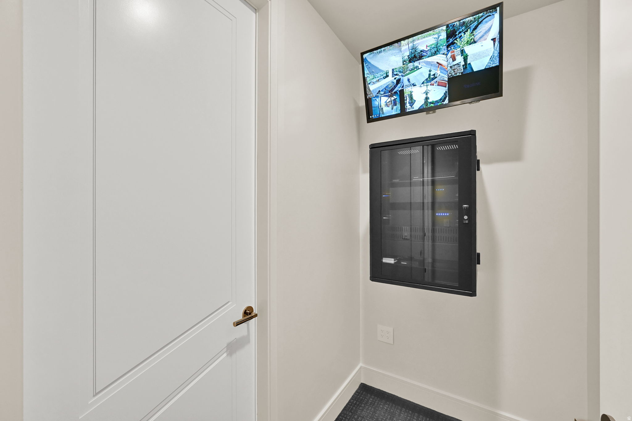 main property photo 99