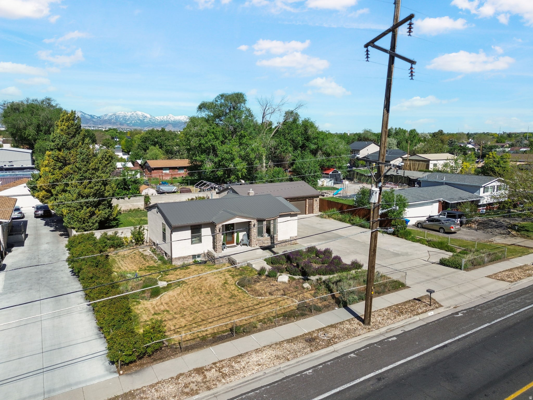 main property photo 33