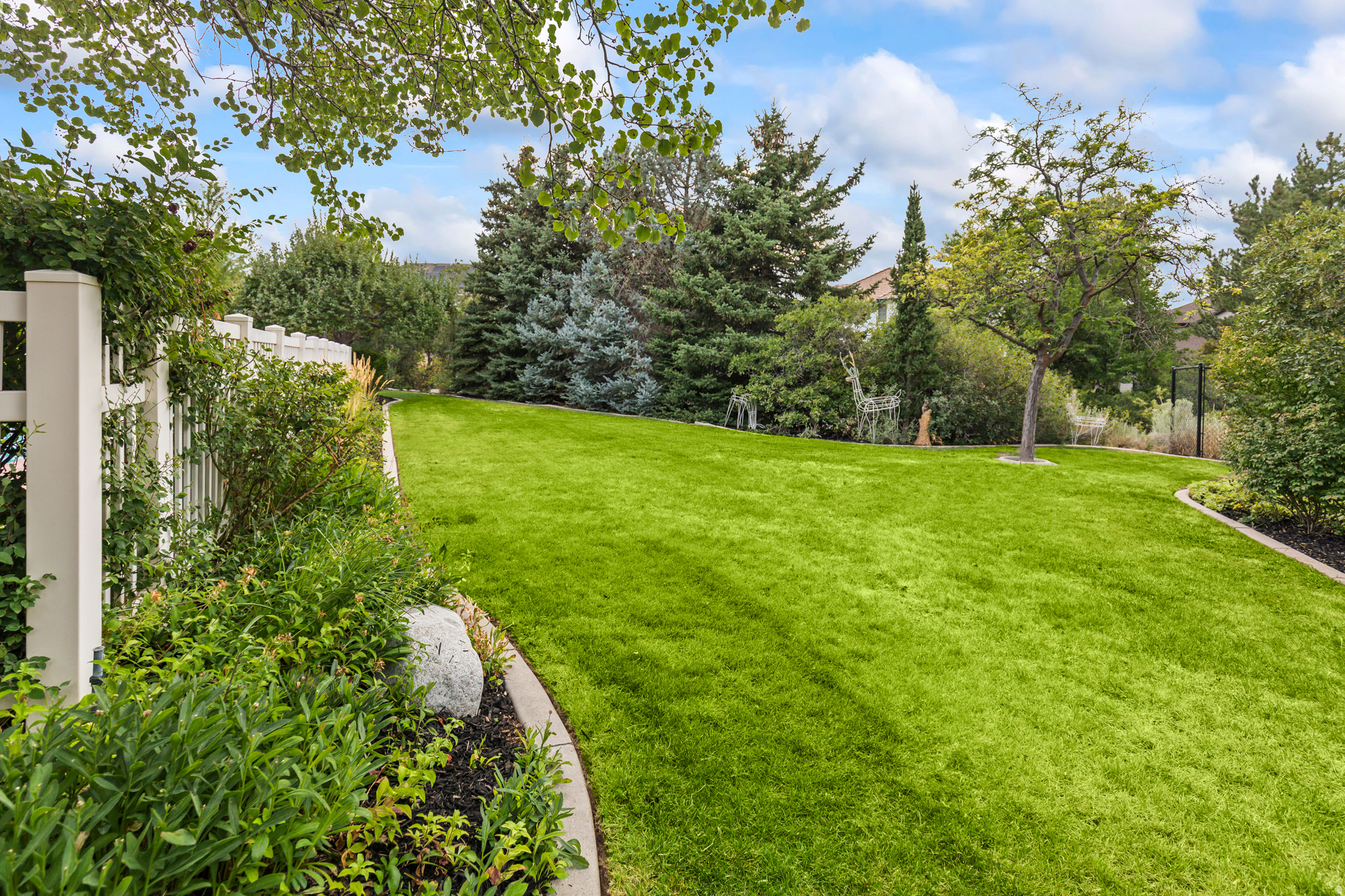 main property photo 120