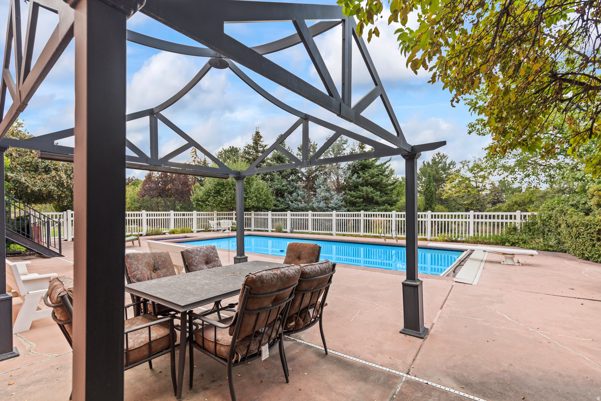 main property photo 134