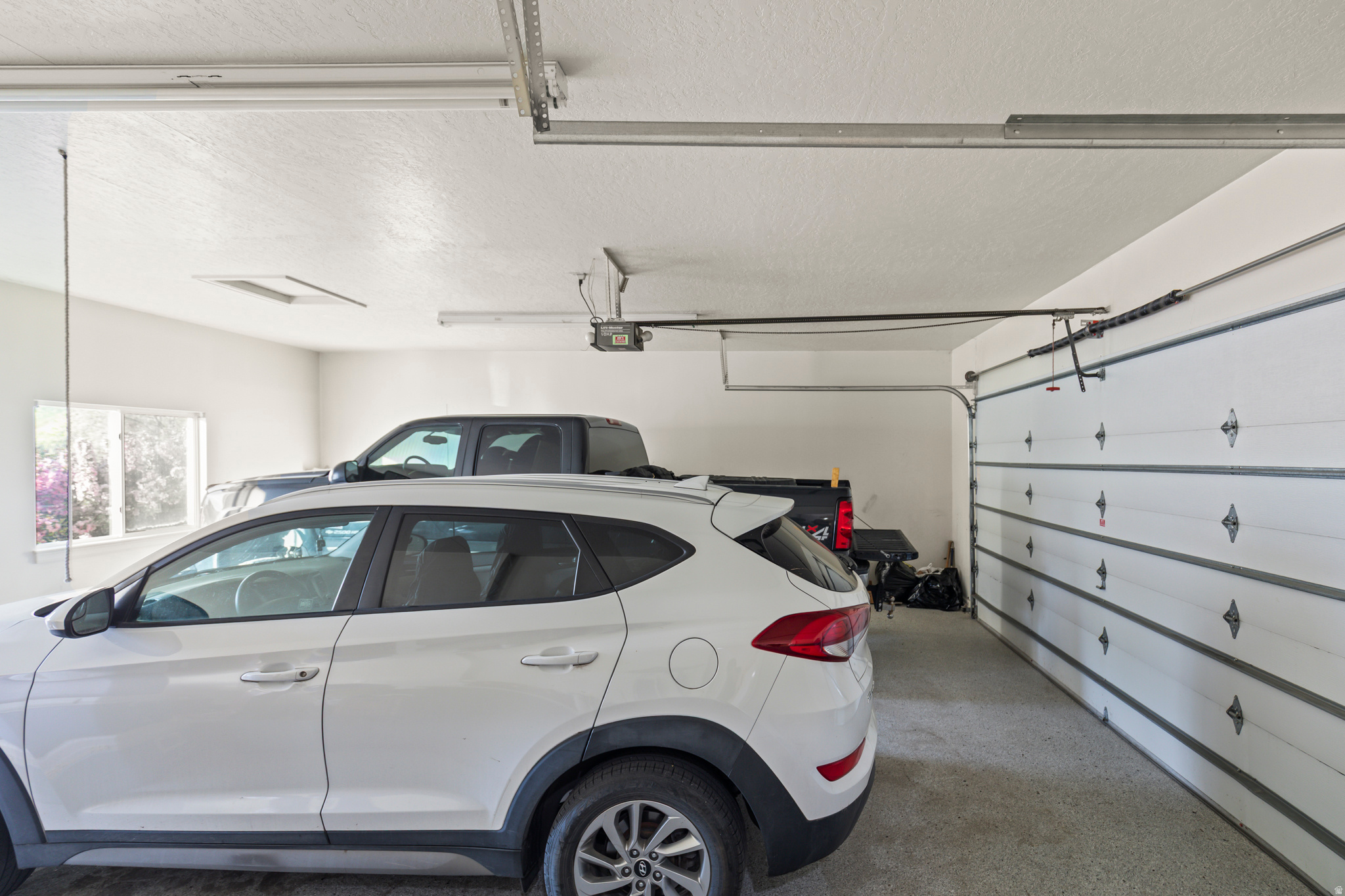 main property photo 90
