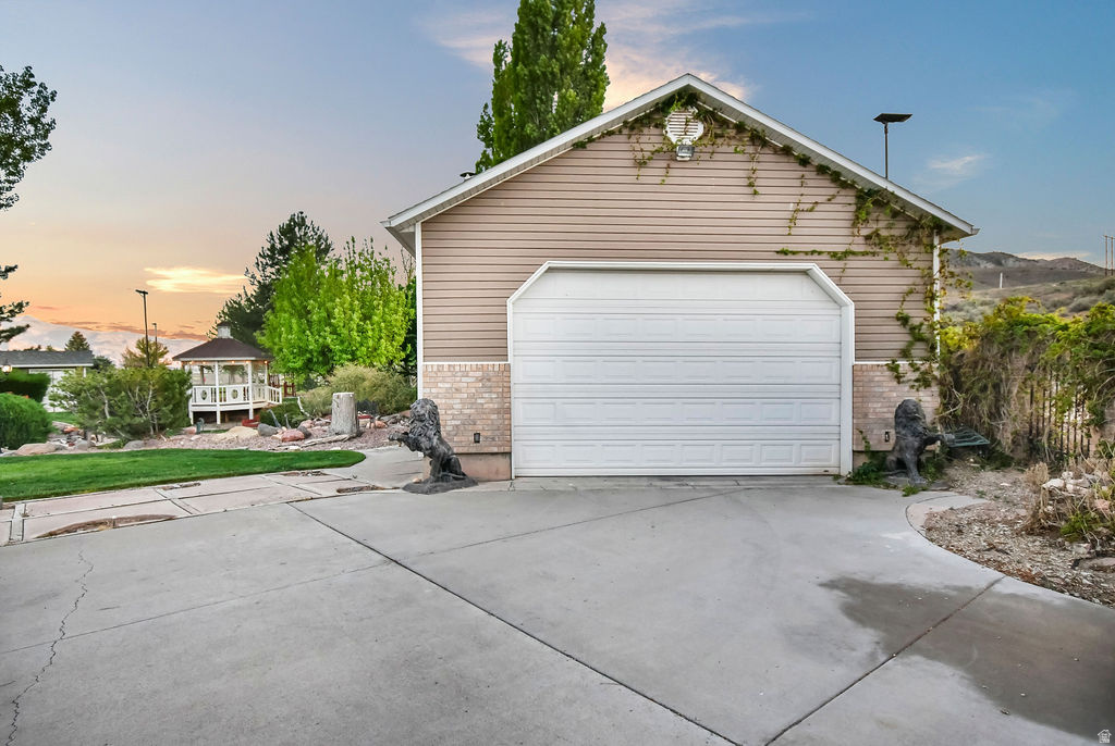 main property photo 76