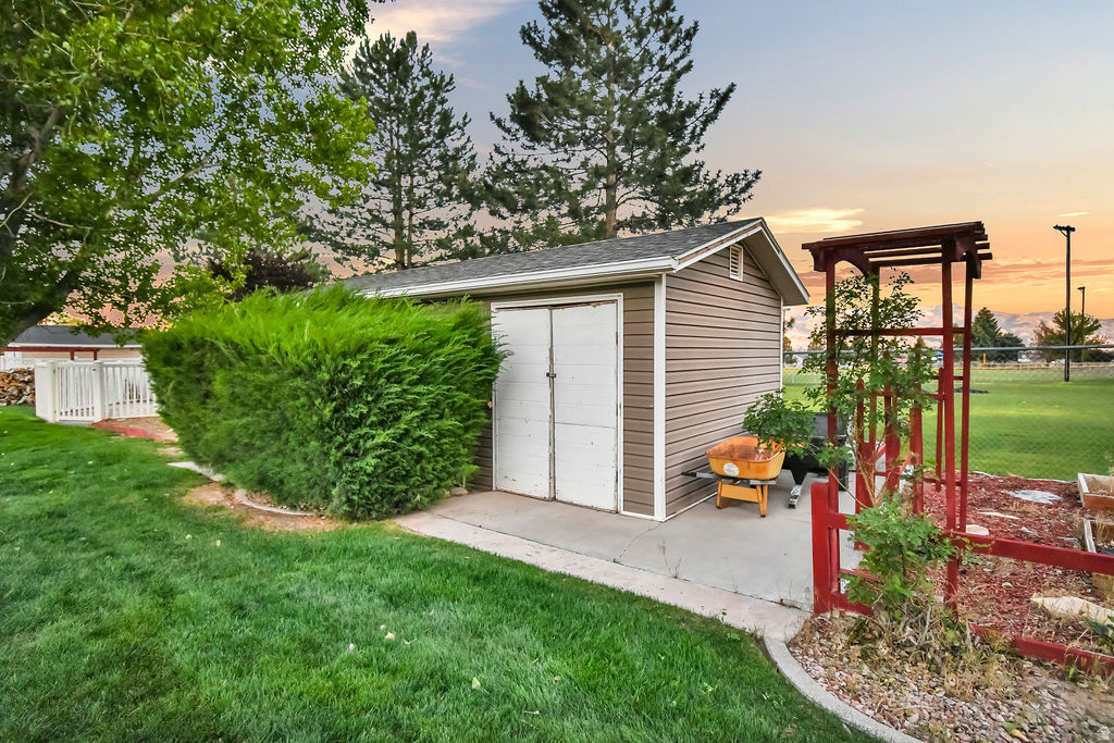 main property photo 79