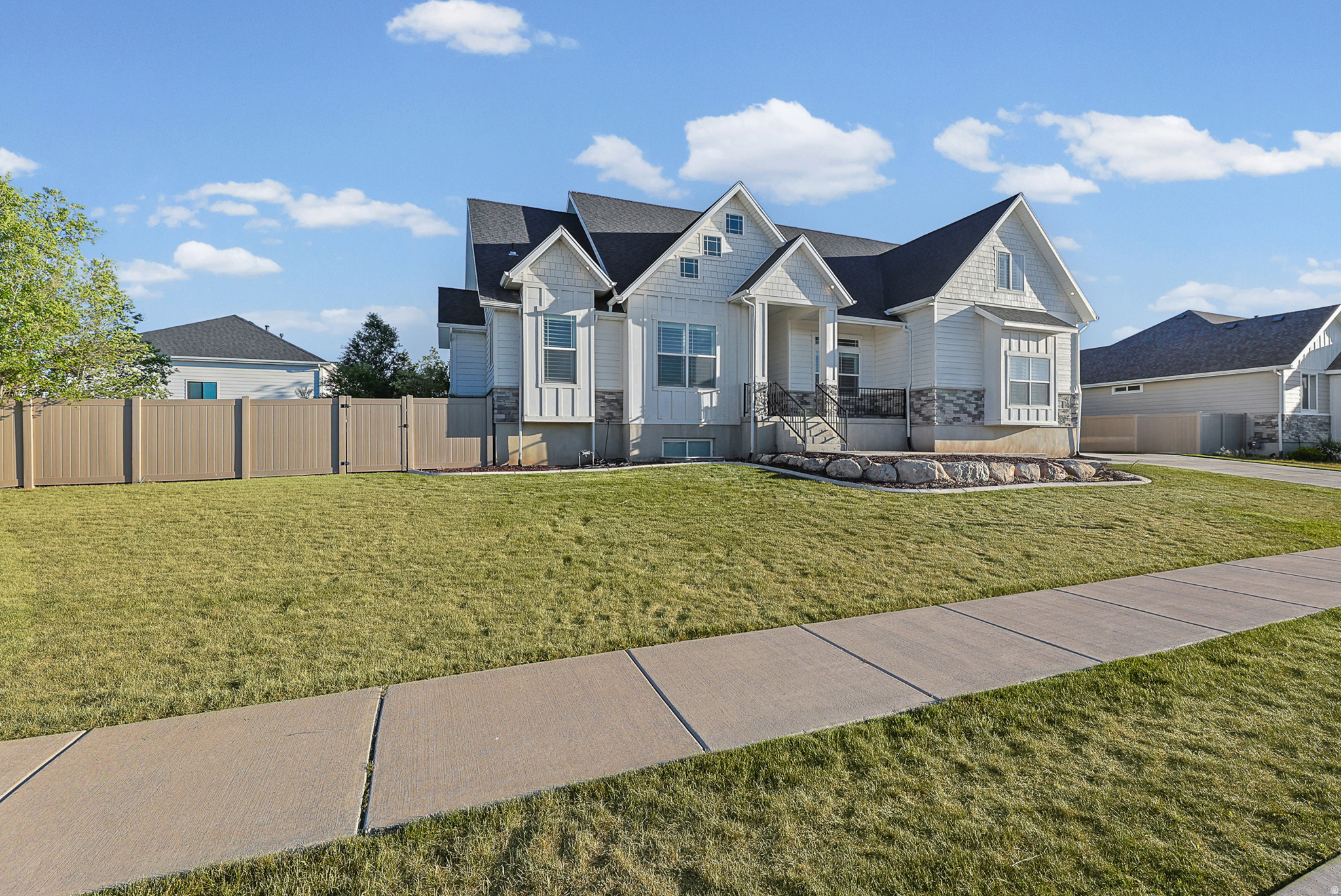 main property photo 64