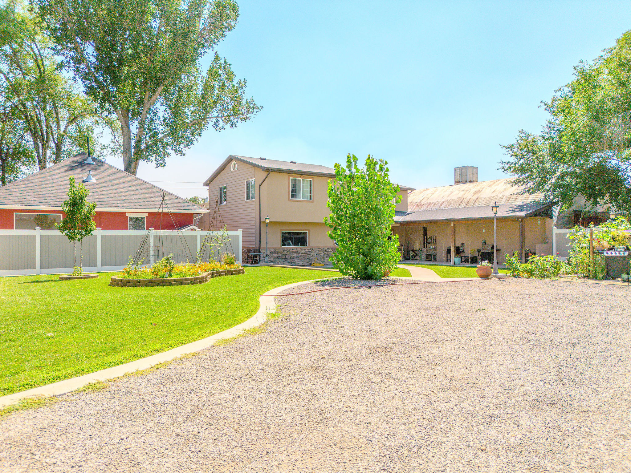 main property photo 102