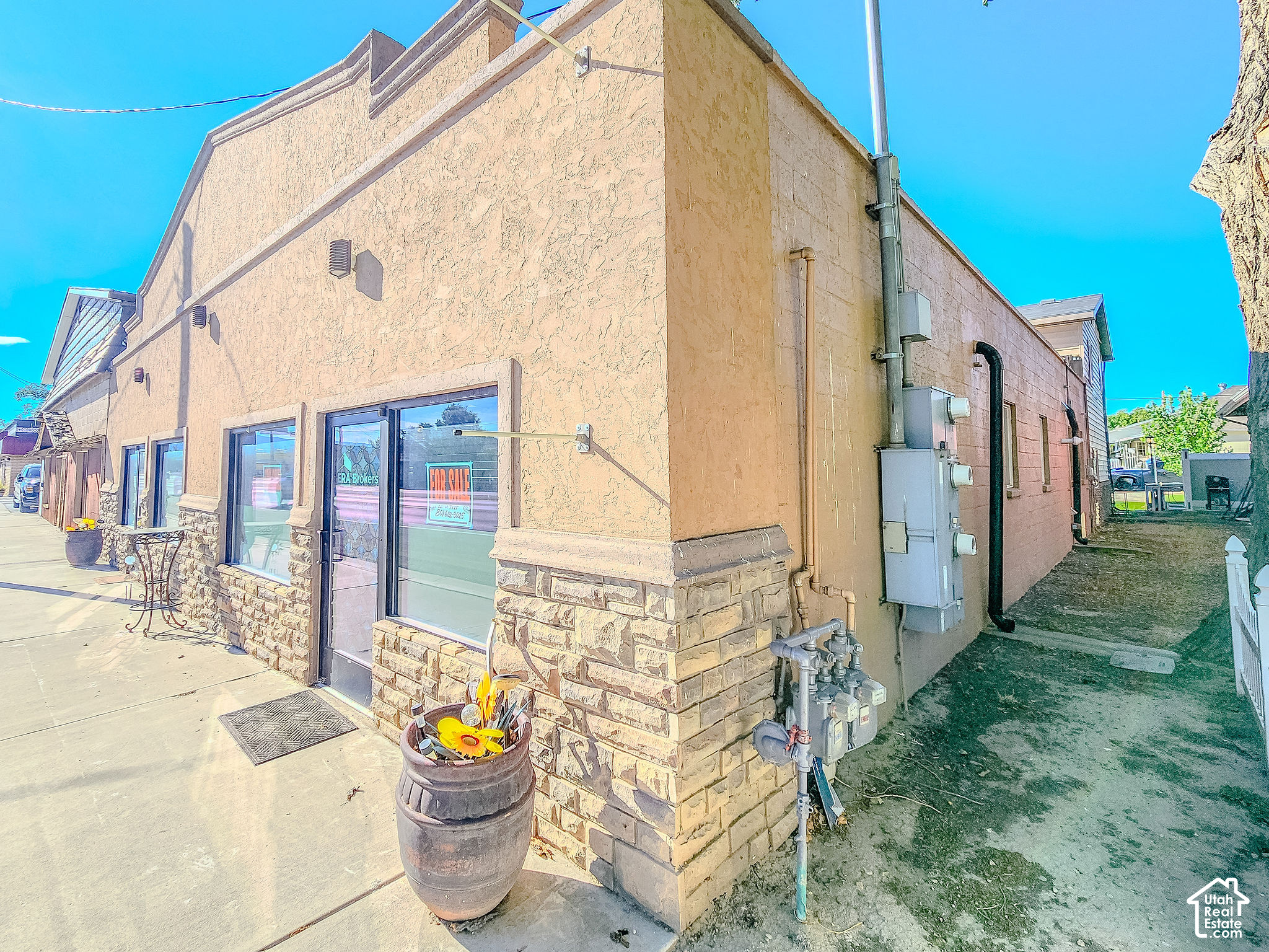main property photo 109
