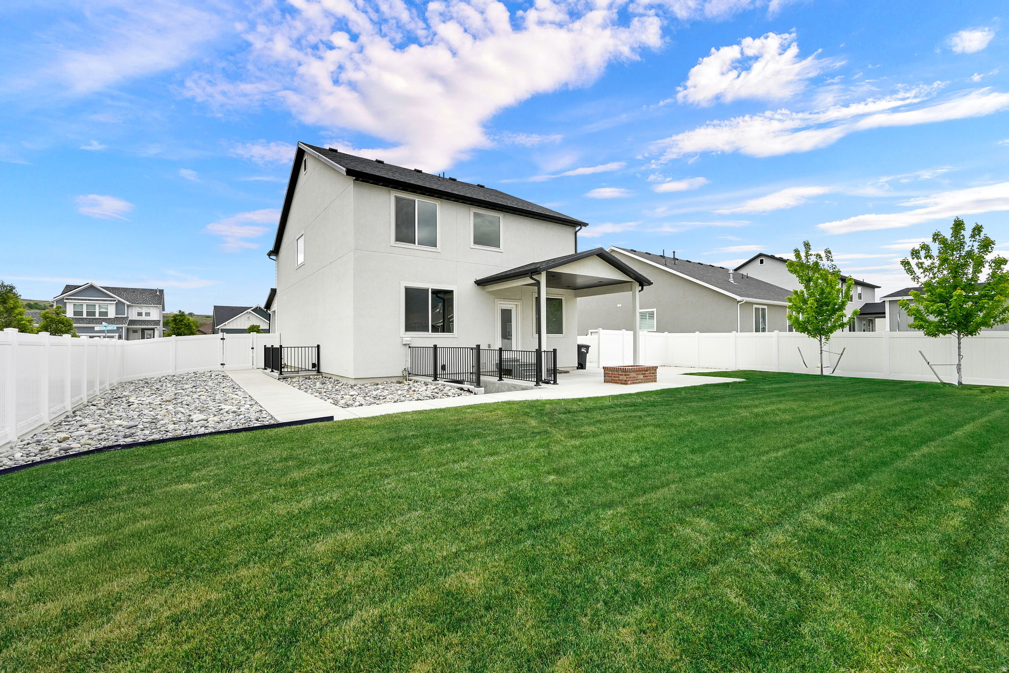 main property photo 45