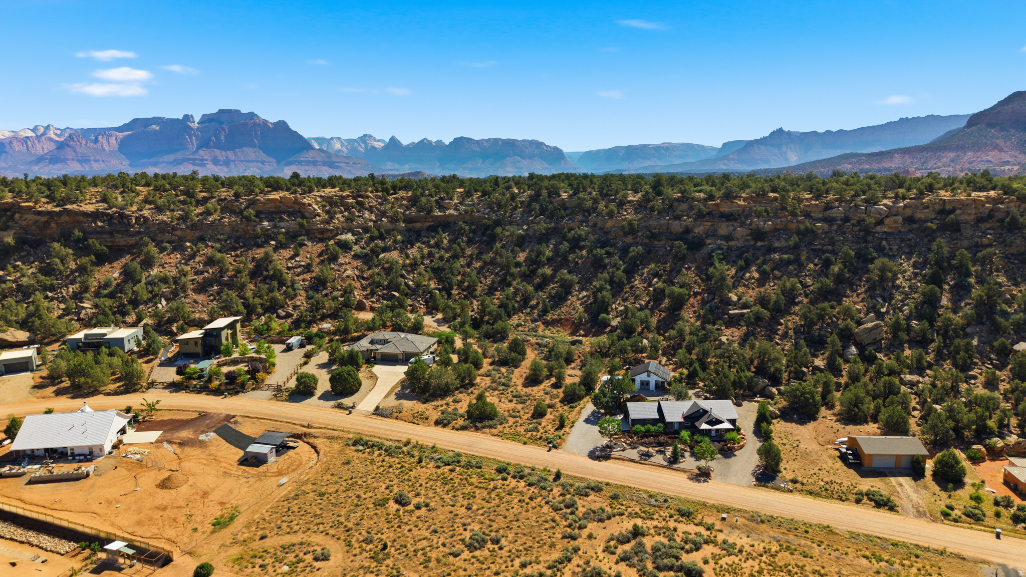 main property photo 12