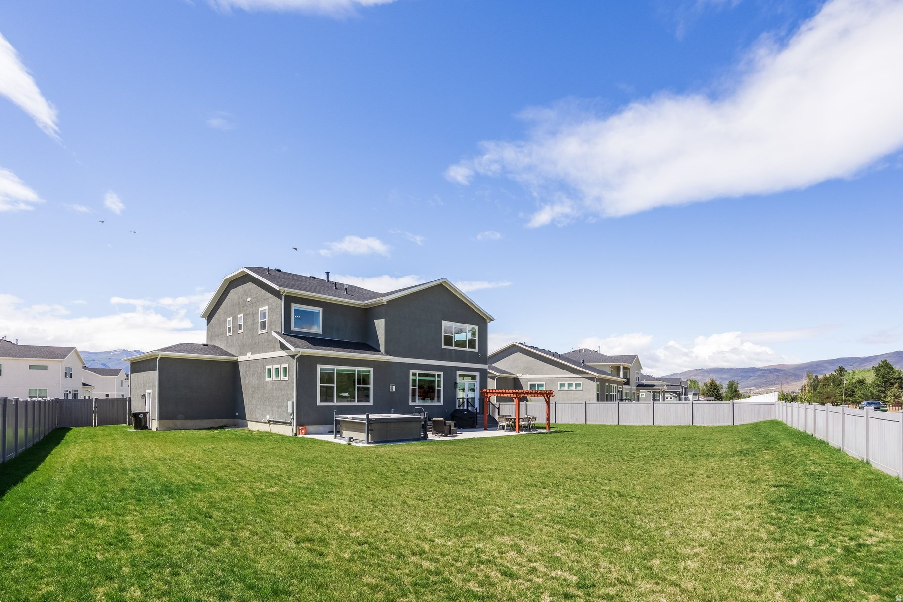 main property photo 76