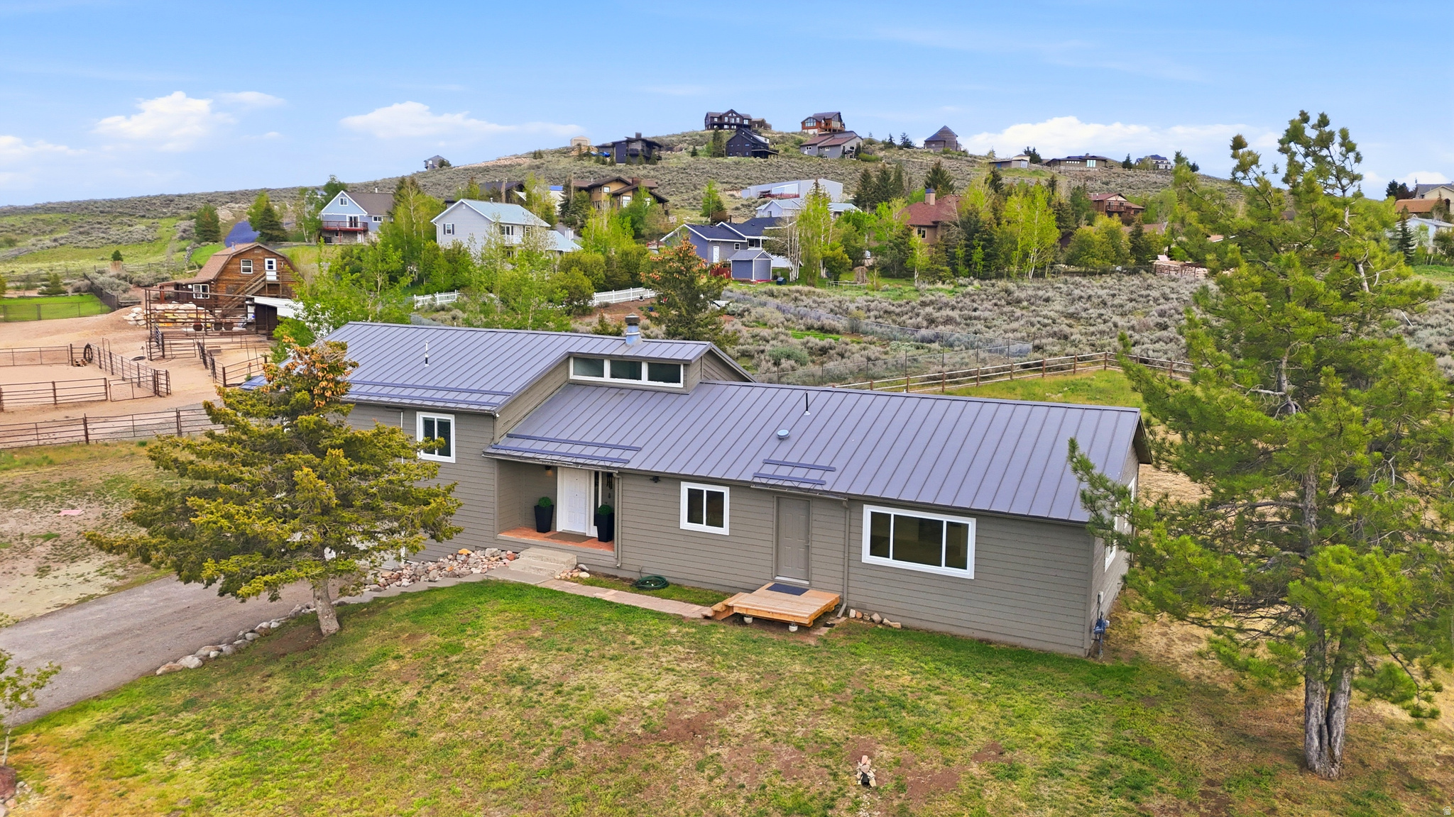 main property photo 50