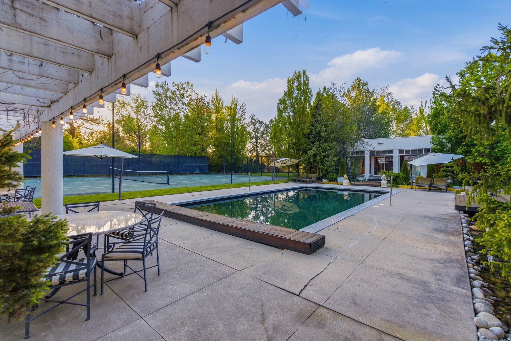 main property photo 90