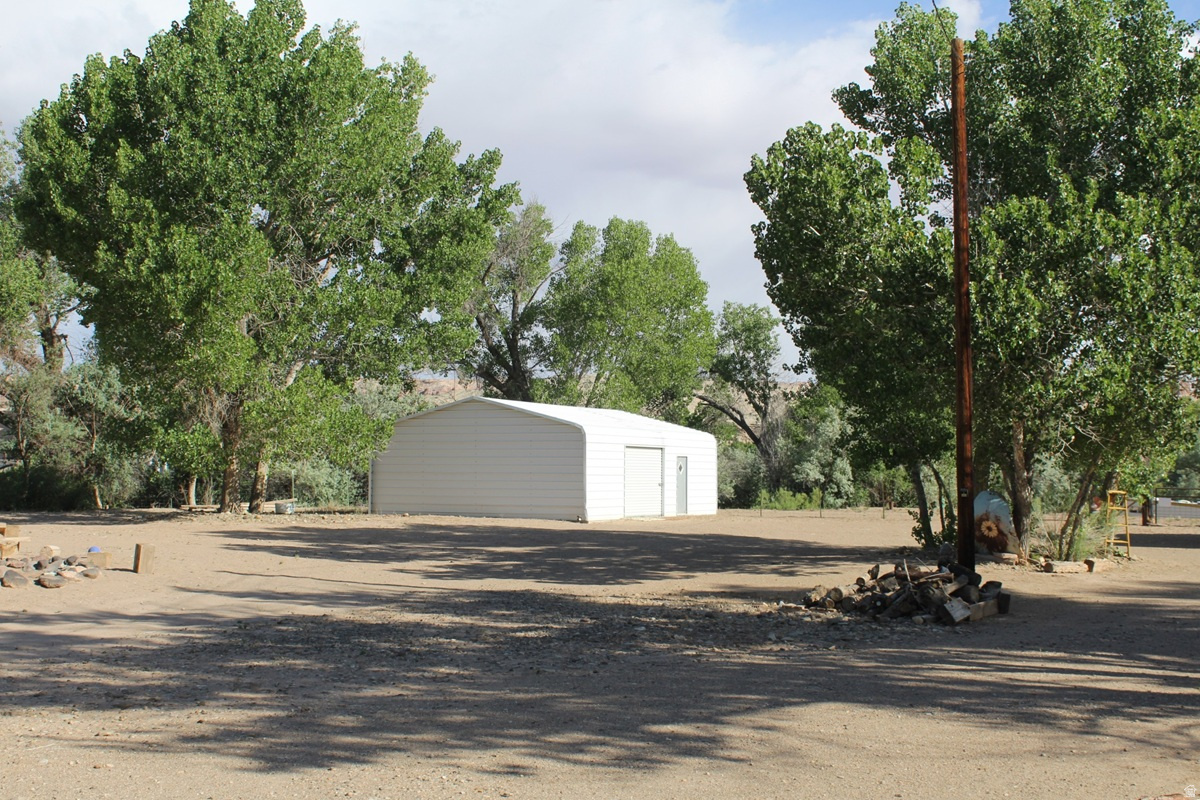 main property photo 22