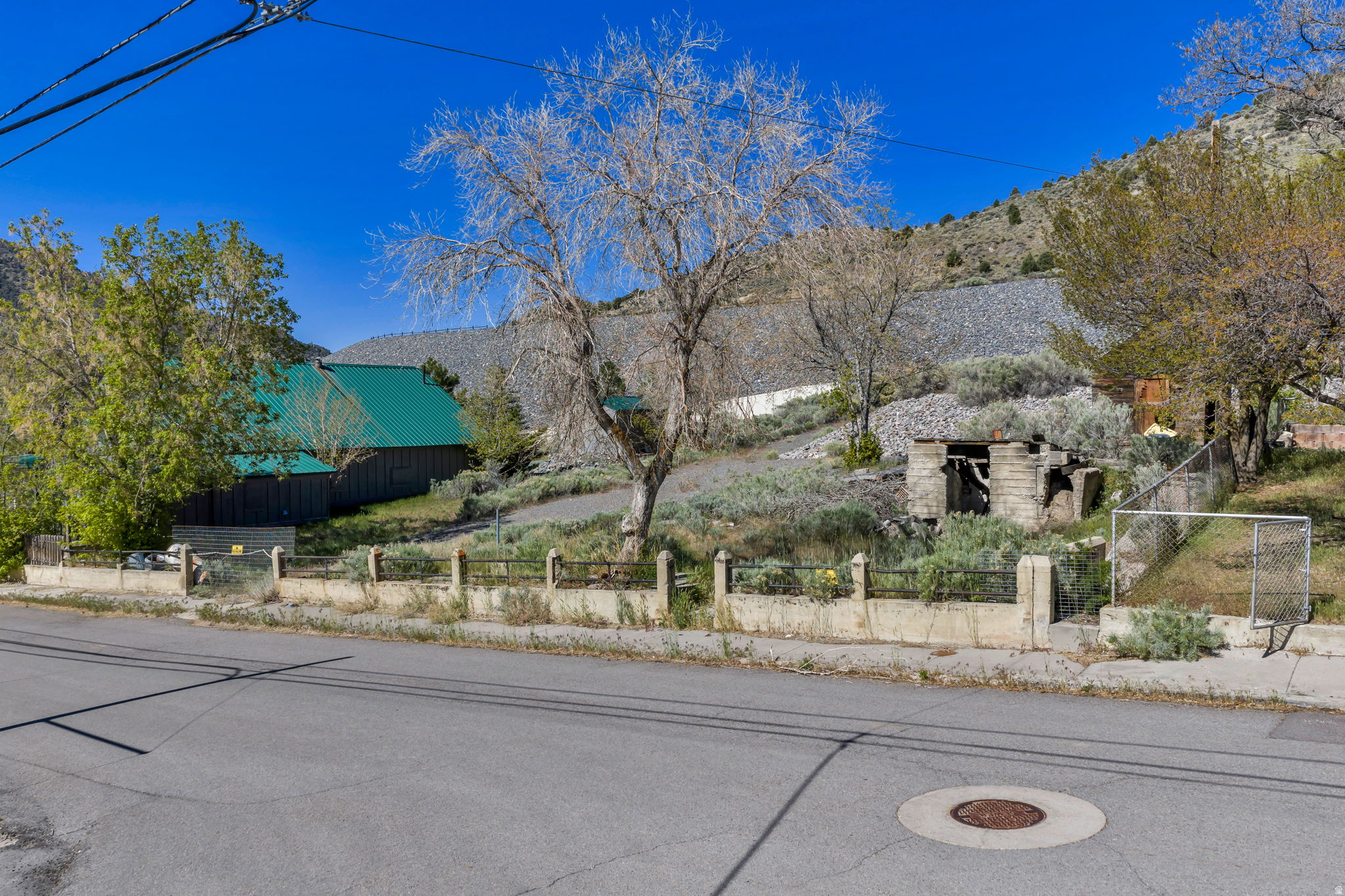 main property photo 19