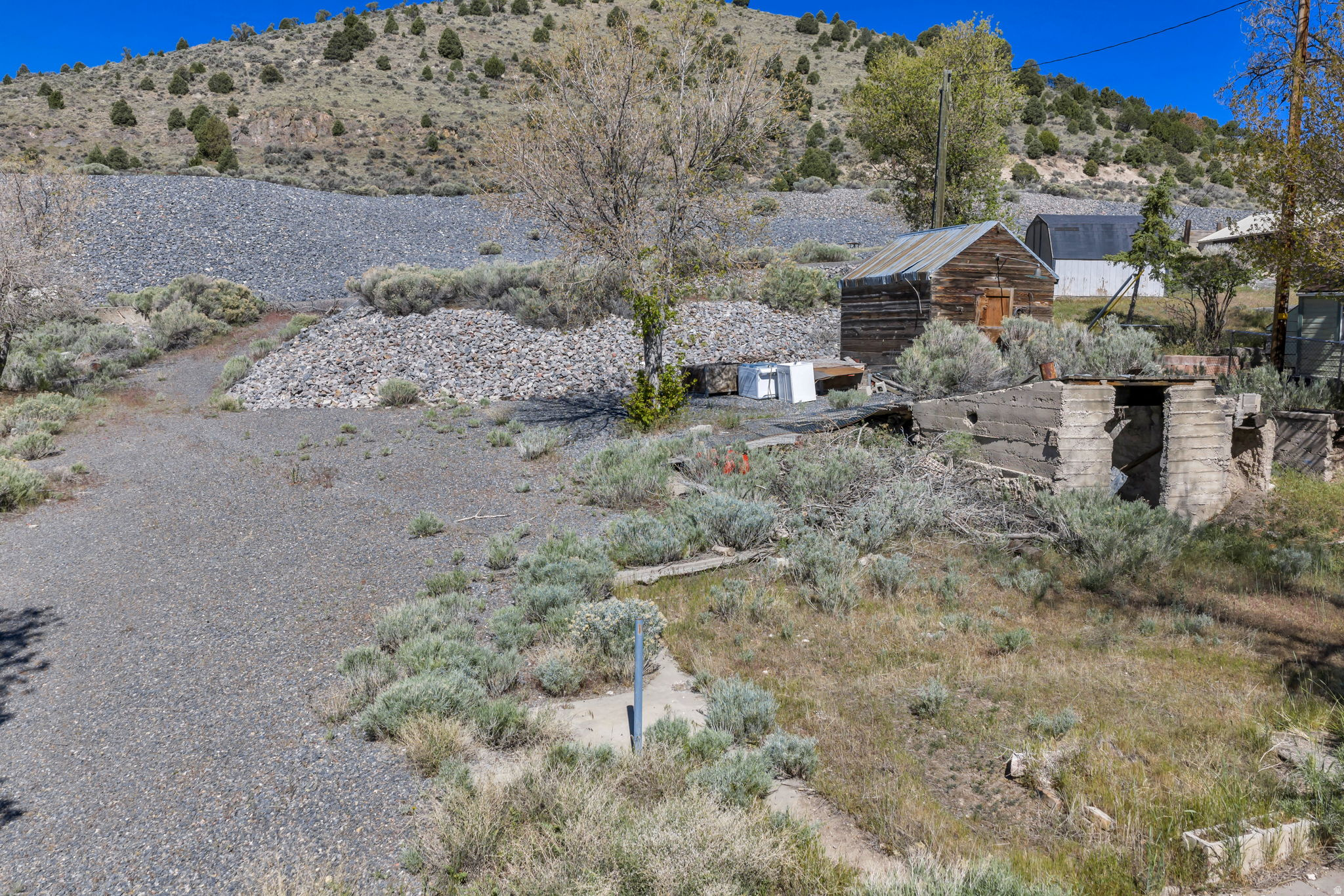 main property photo 20