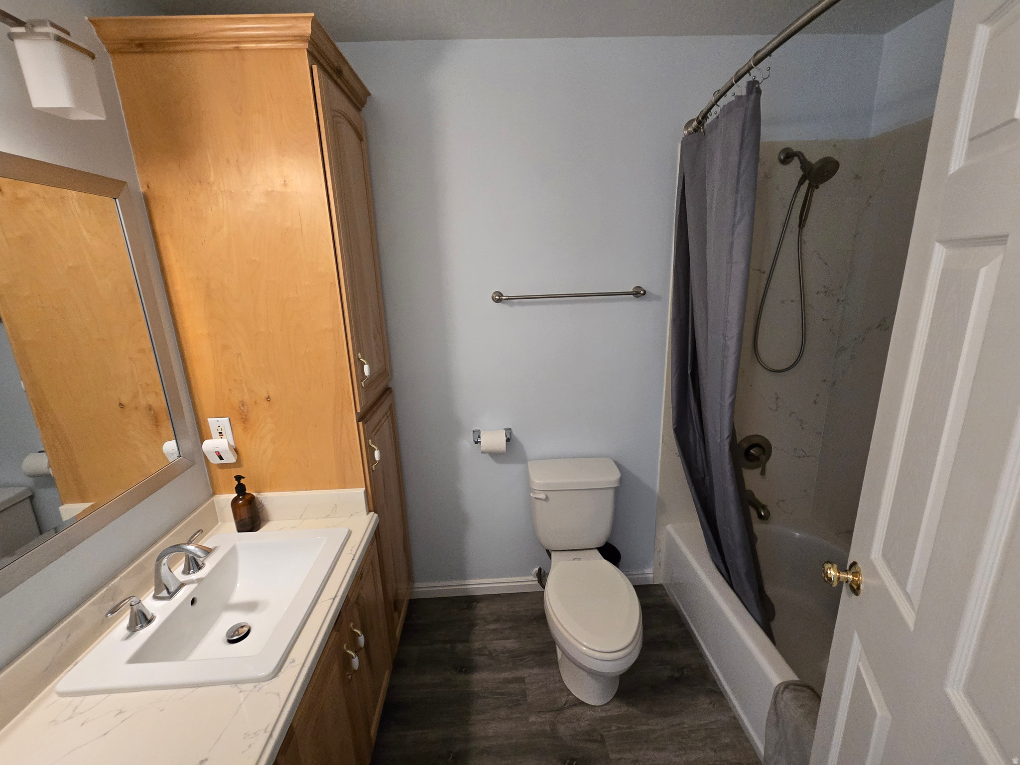 main property photo 13