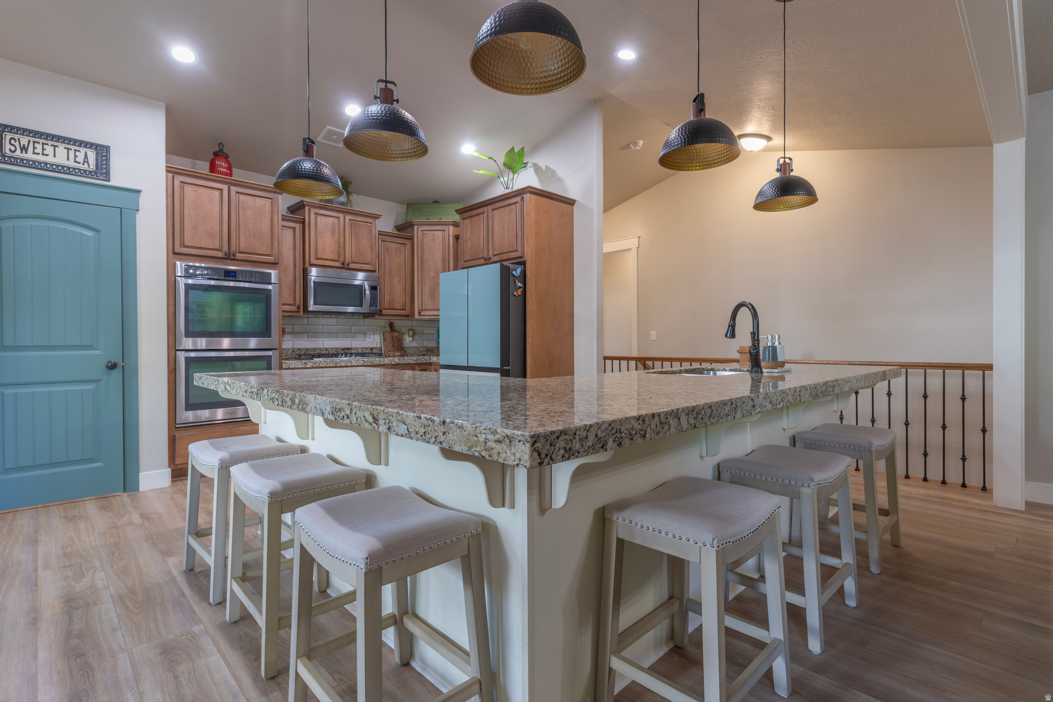 main property photo 7