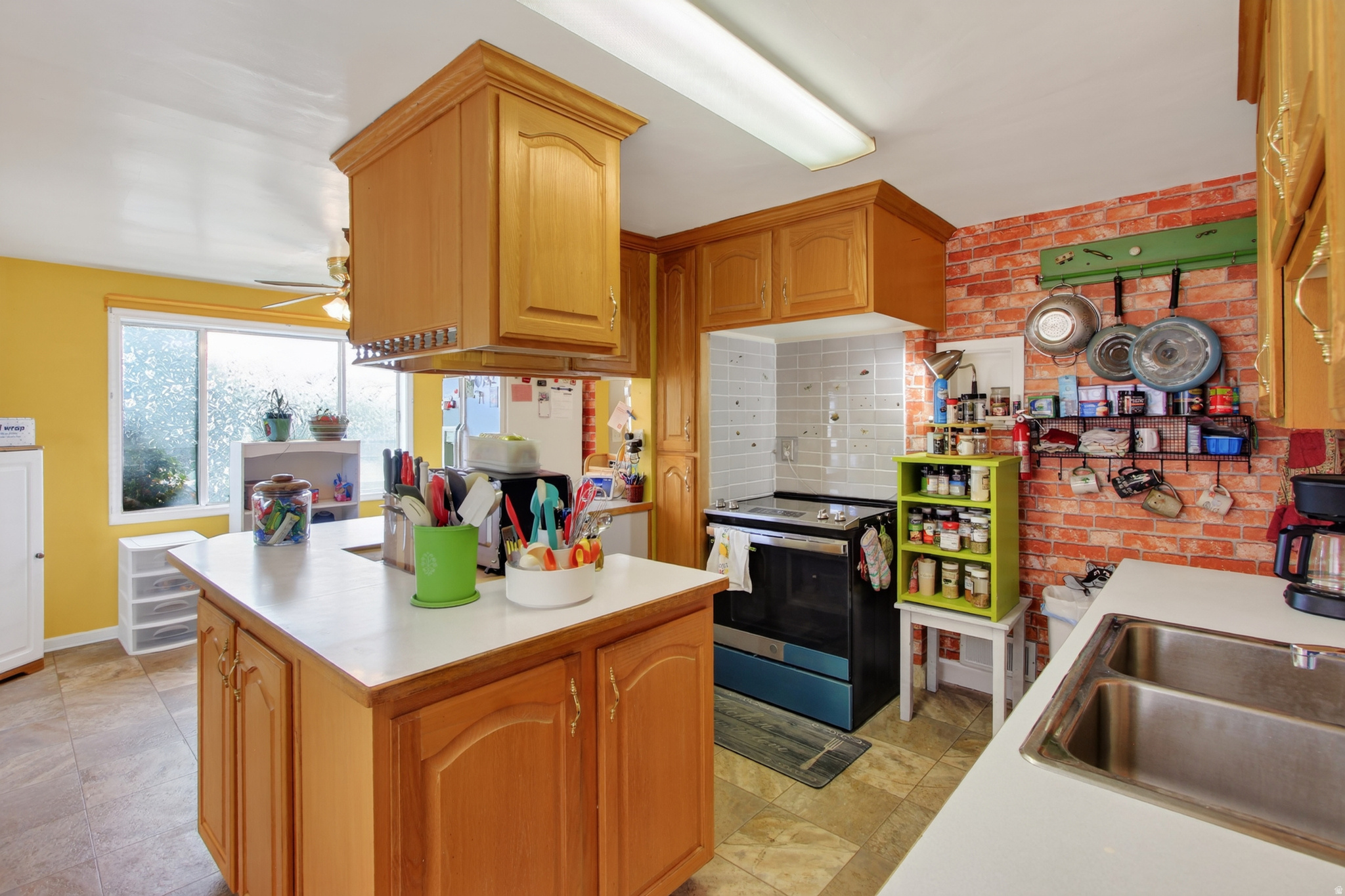 main property photo 7