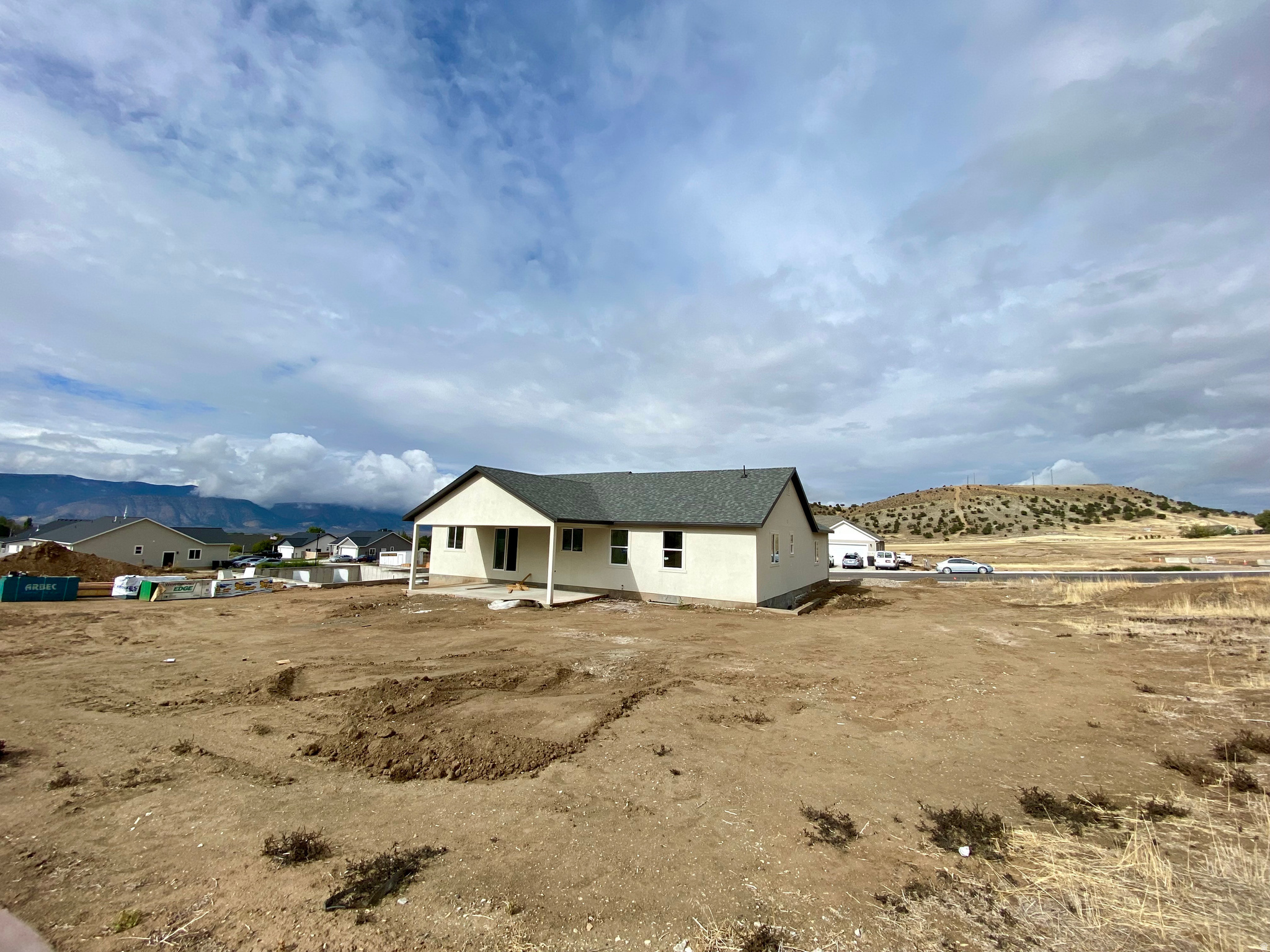 main property photo 27