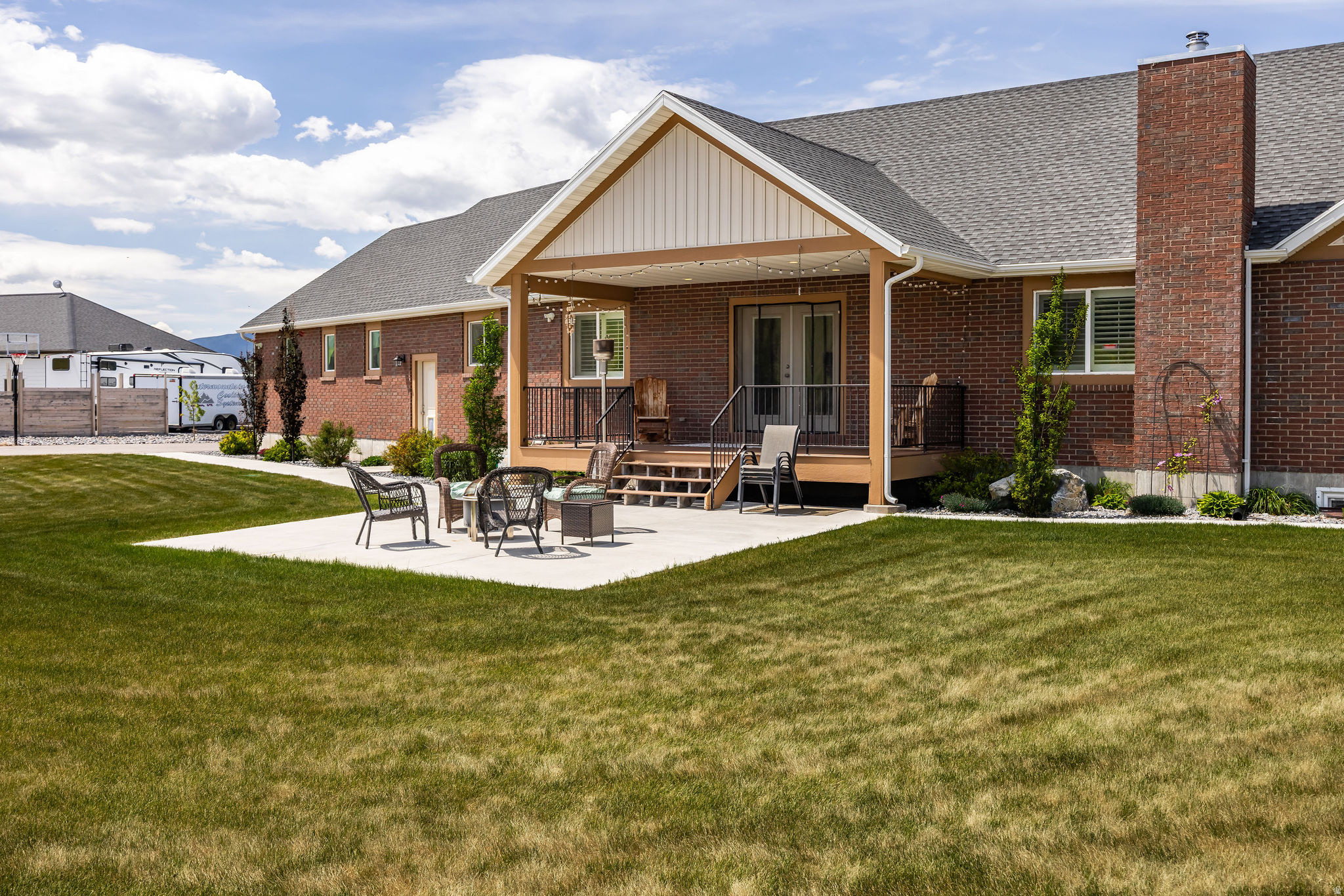 main property photo 50