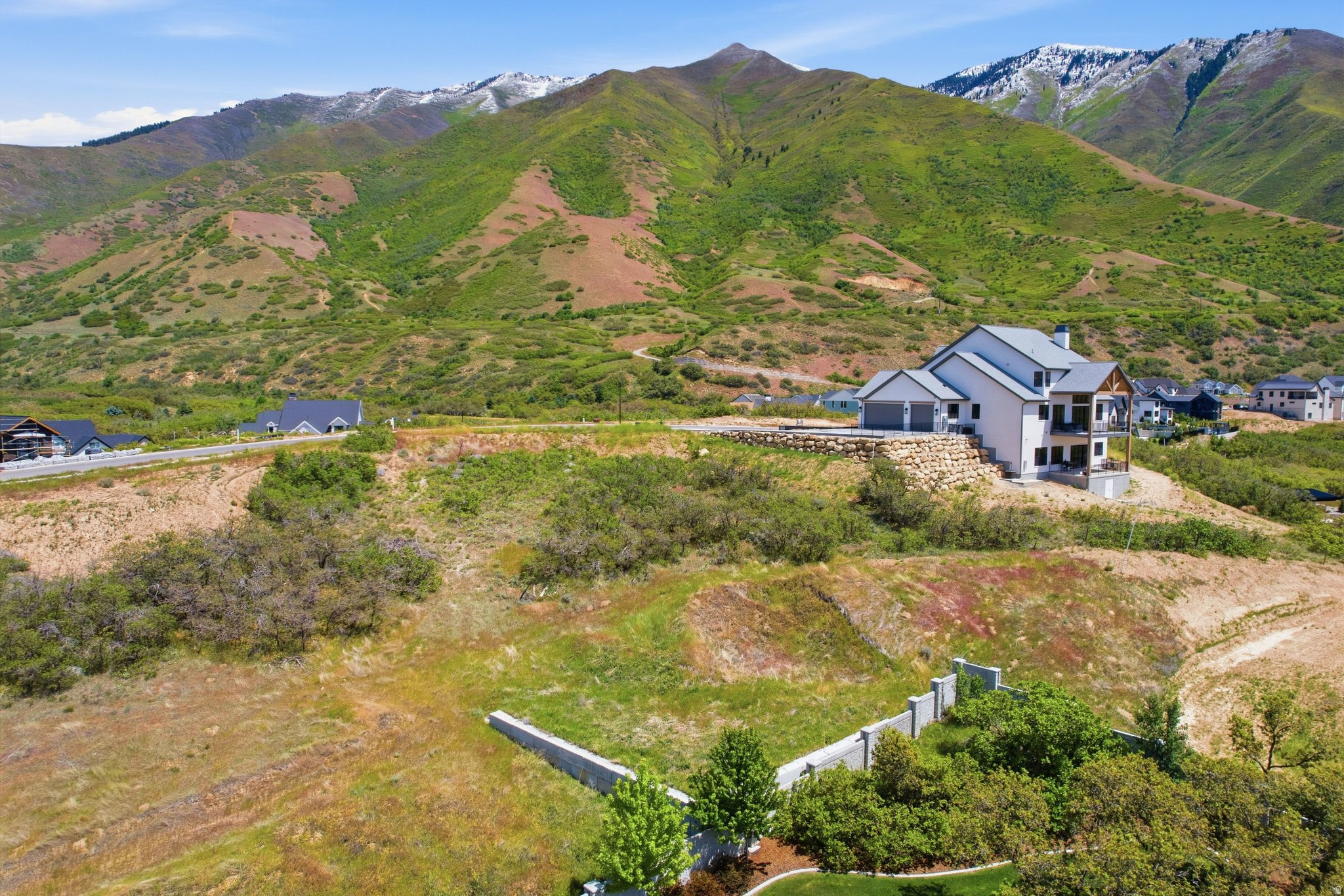 main property photo 13