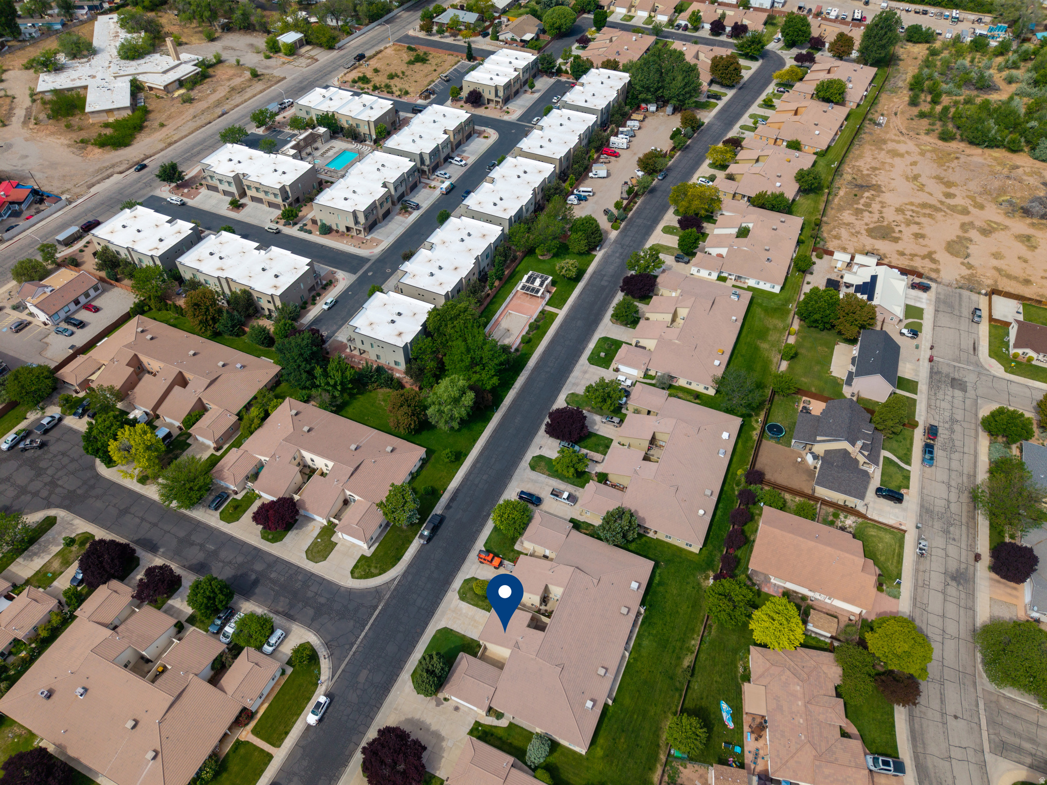 main property photo 6
