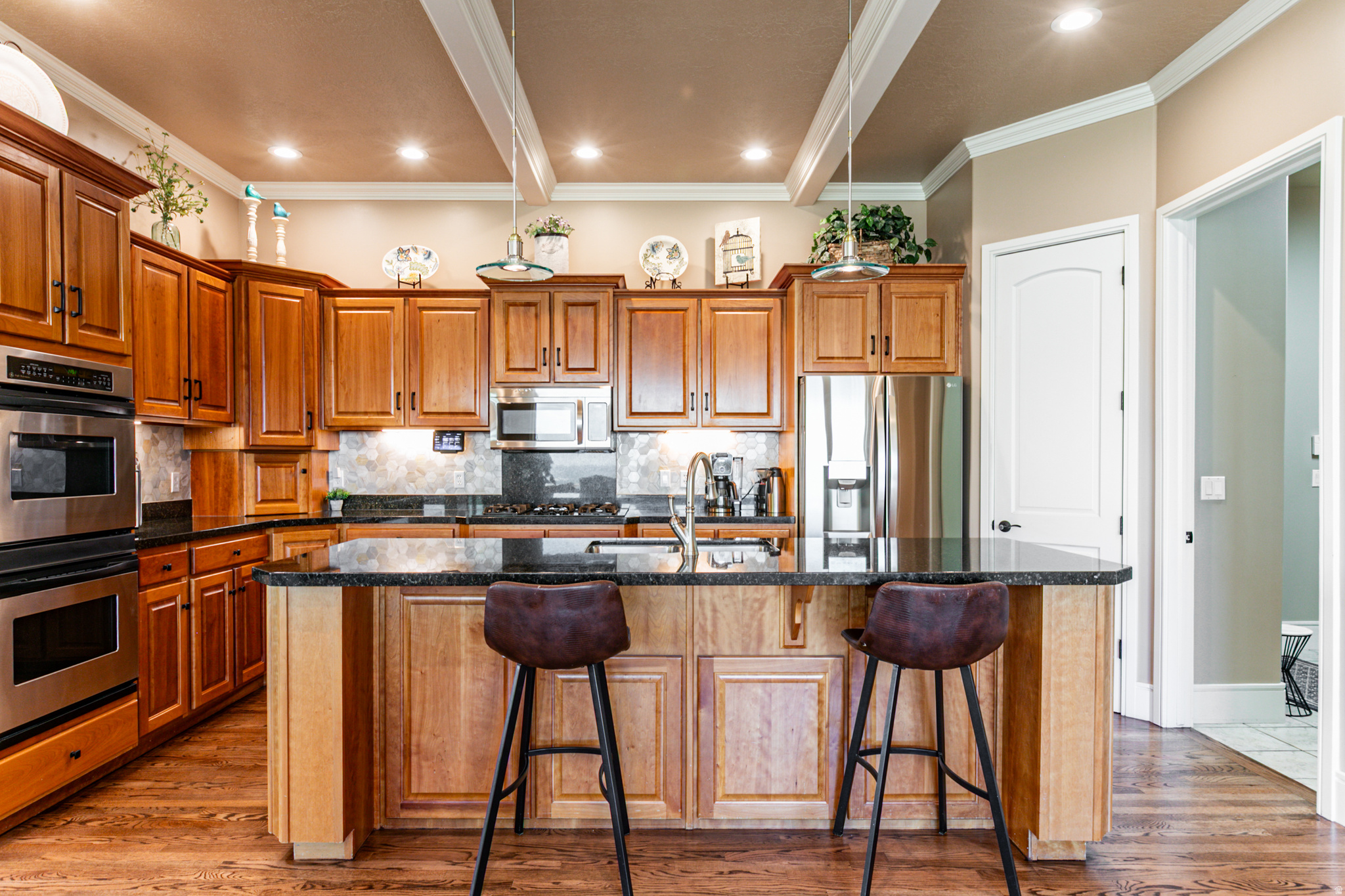 main property photo 15