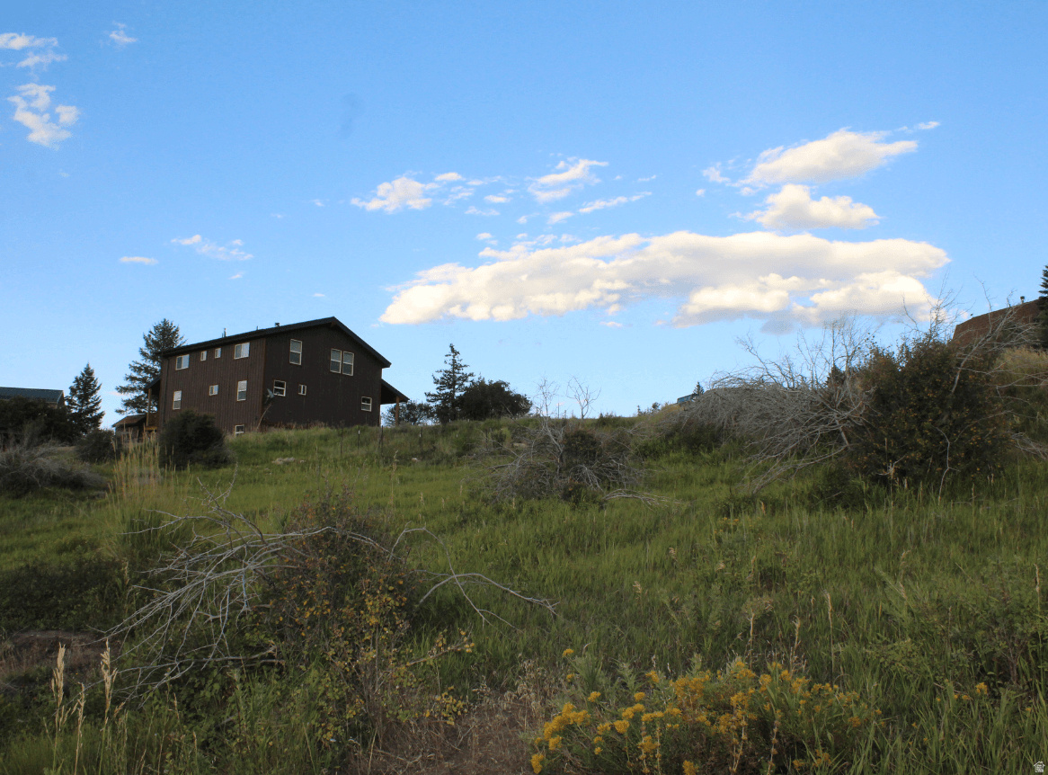 main property photo 14