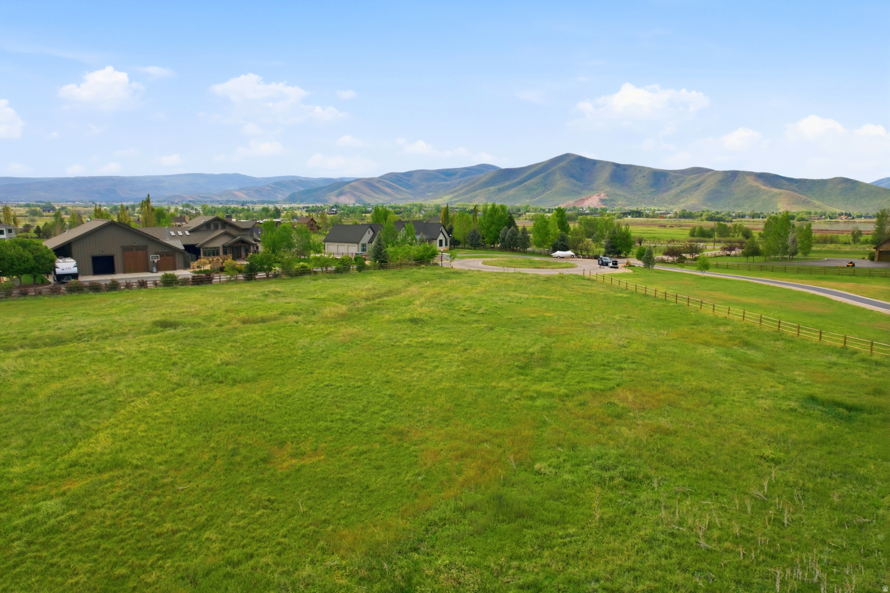 main property photo 12