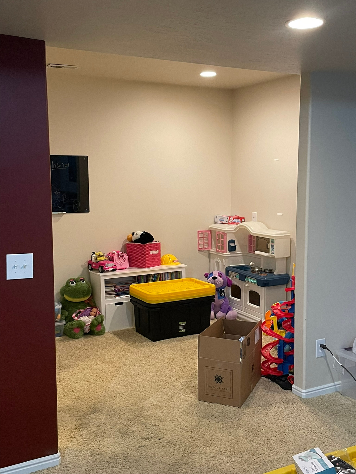 main property photo 35