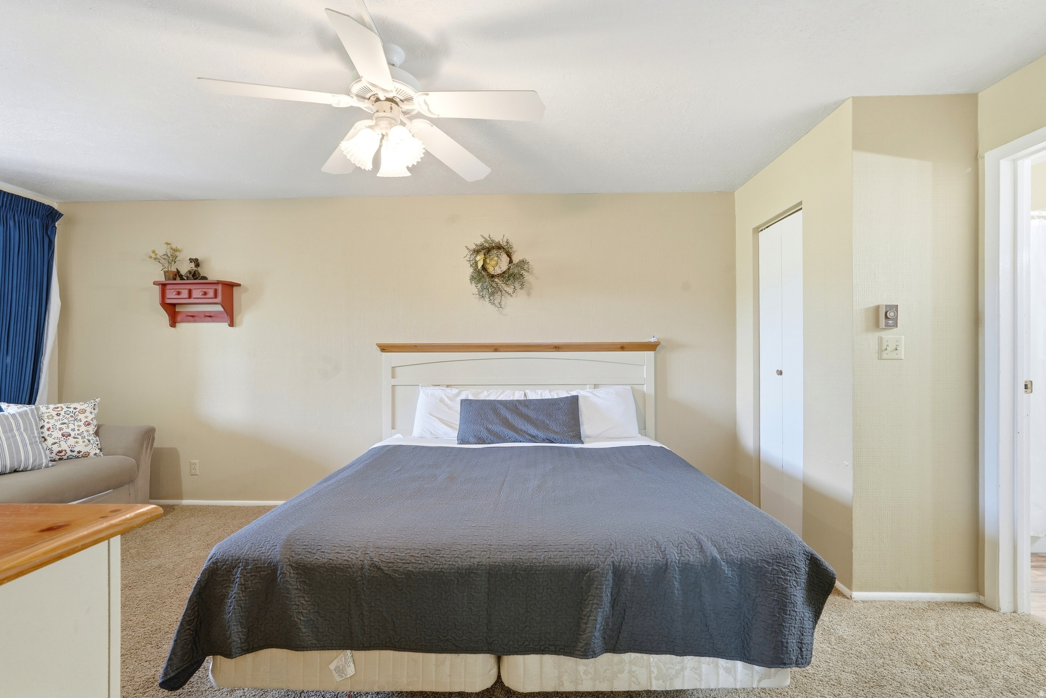 main property photo 8