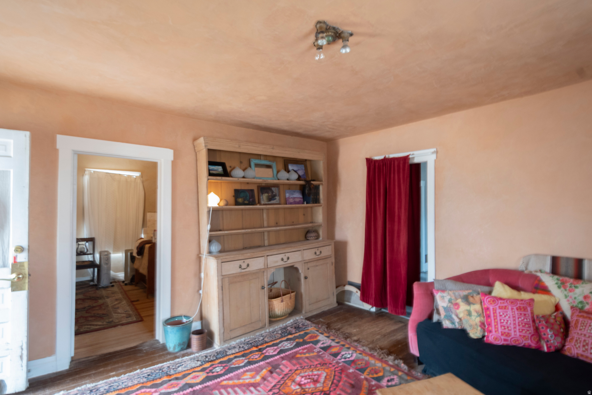 main property photo 3
