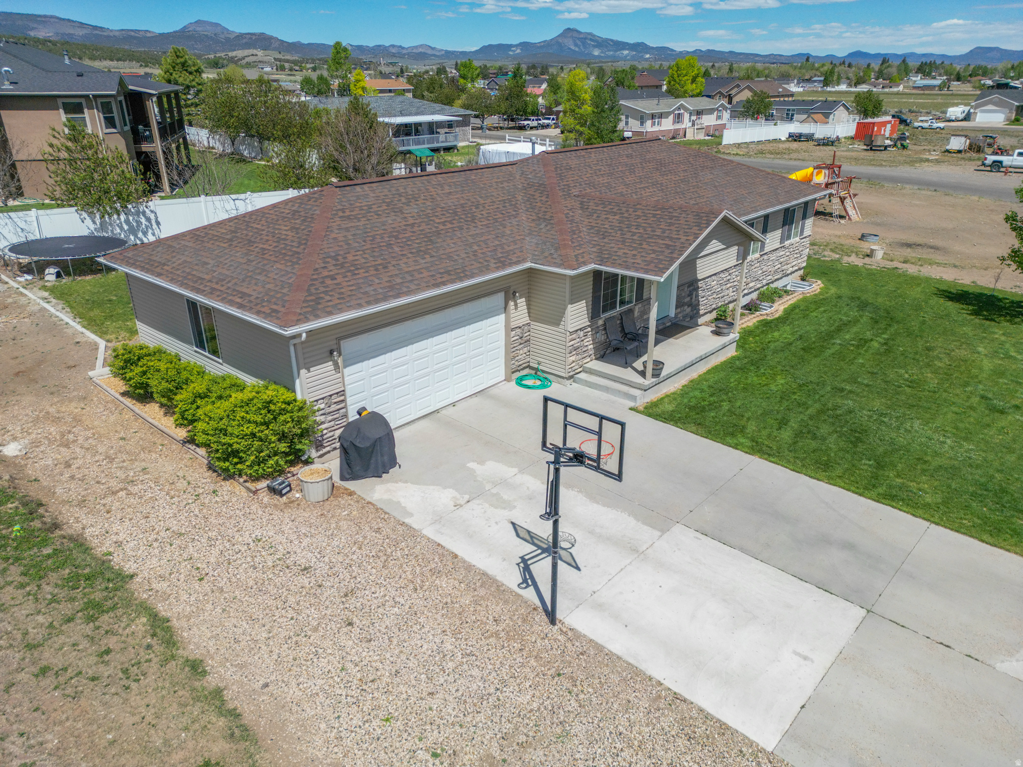 main property photo 61
