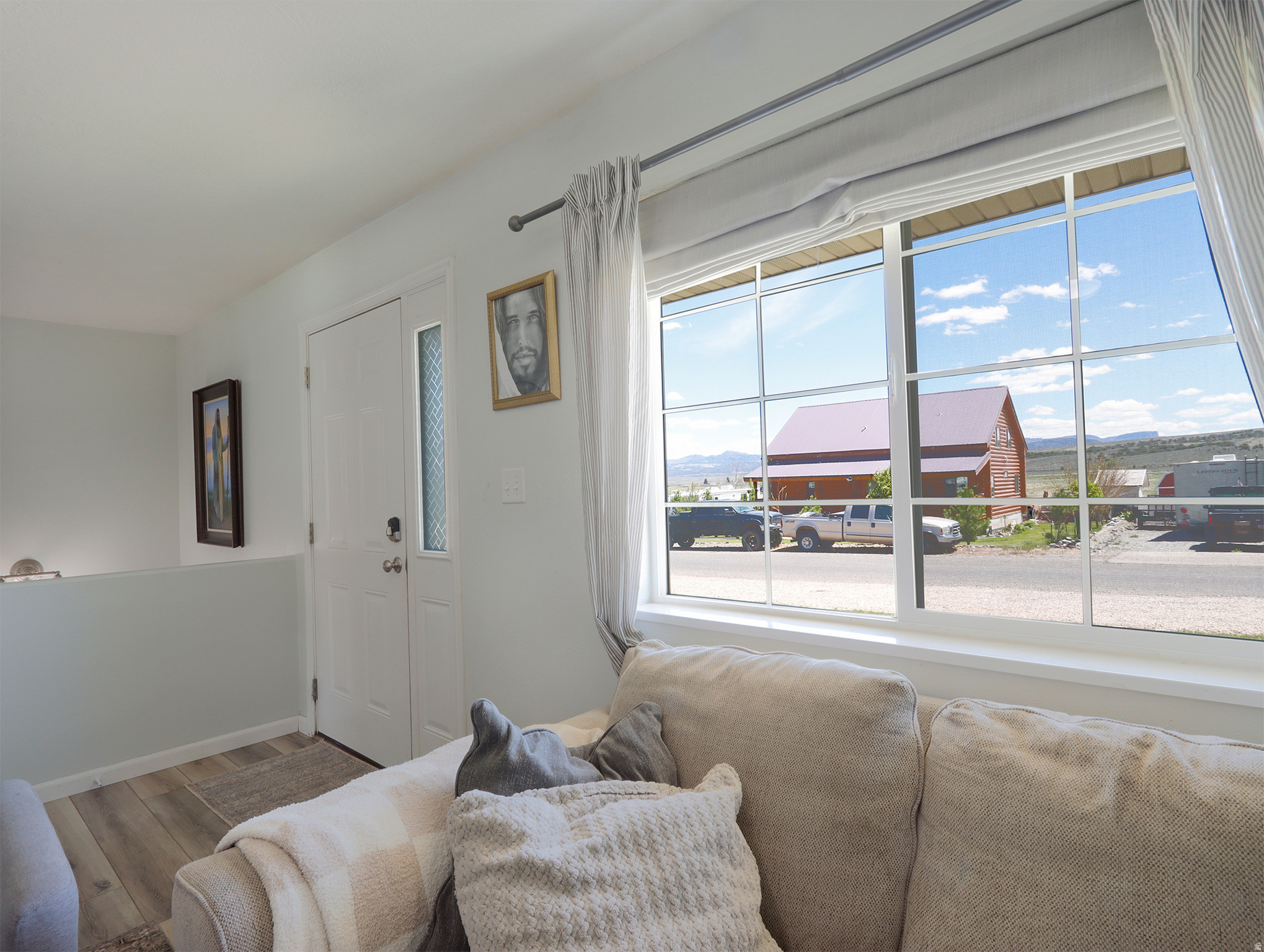 main property photo 8