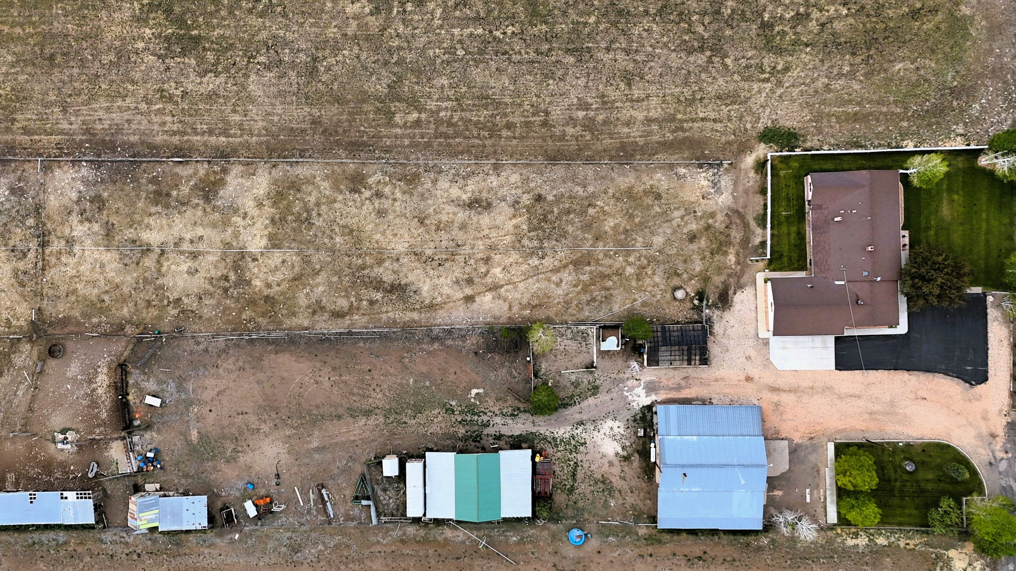 main property photo 30