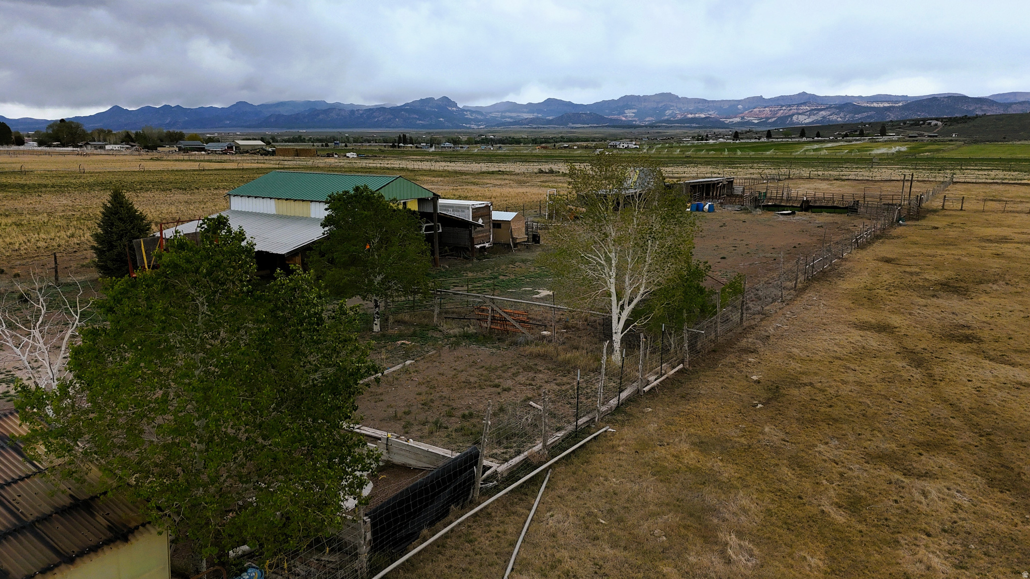 main property photo 34