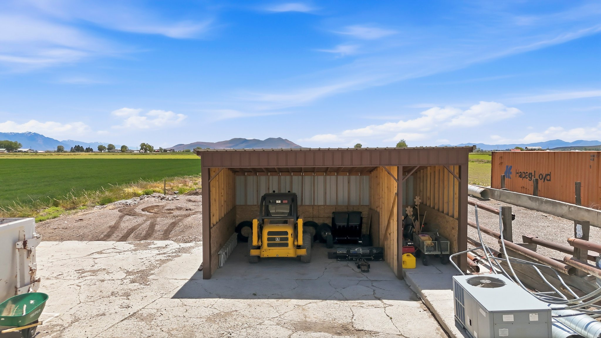 main property photo 79
