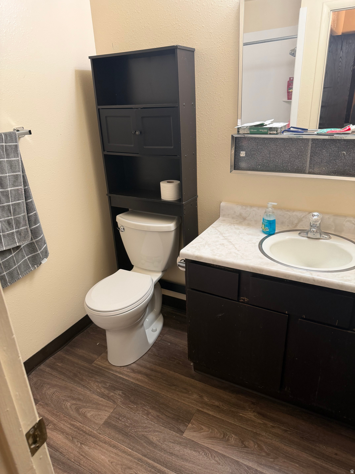 main property photo 6