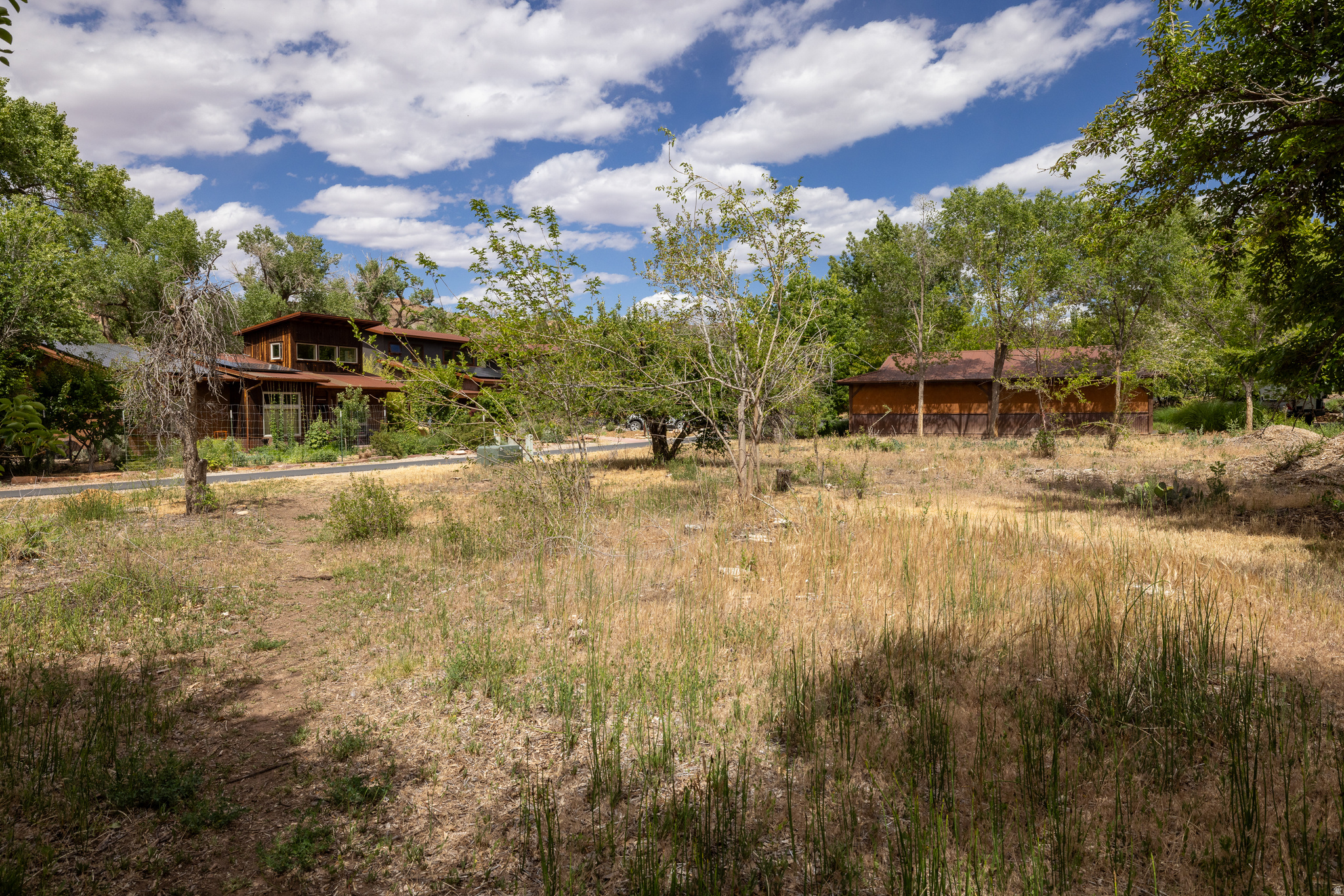 main property photo 7