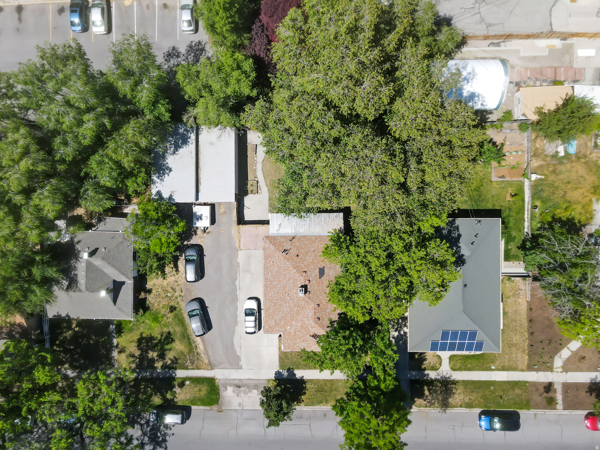 main property photo 32