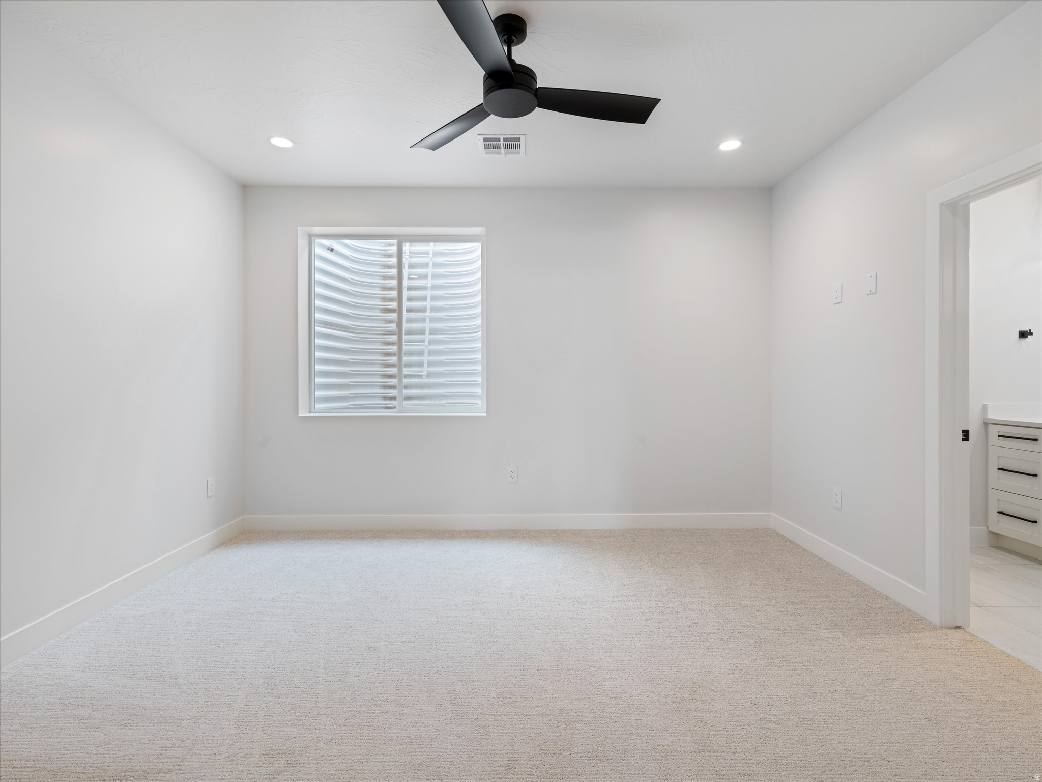 main property photo 73